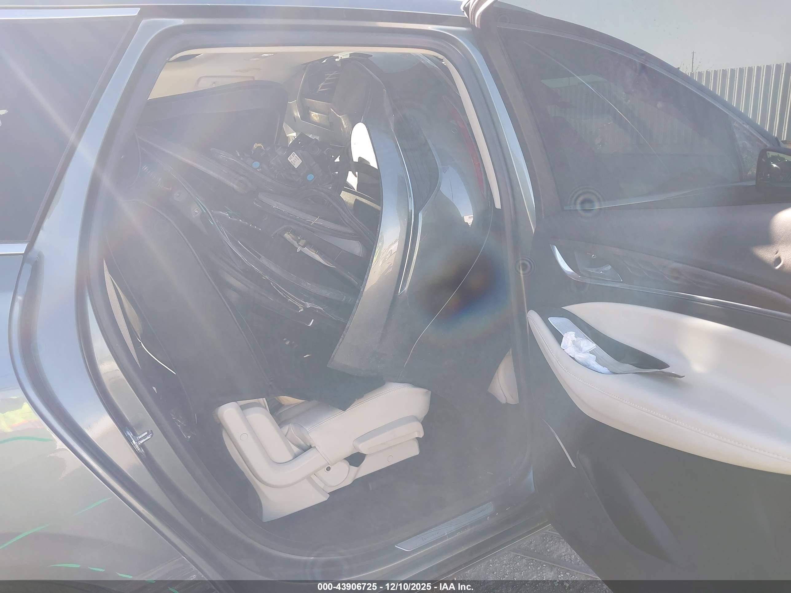 BUICK ENCLAVE image 8