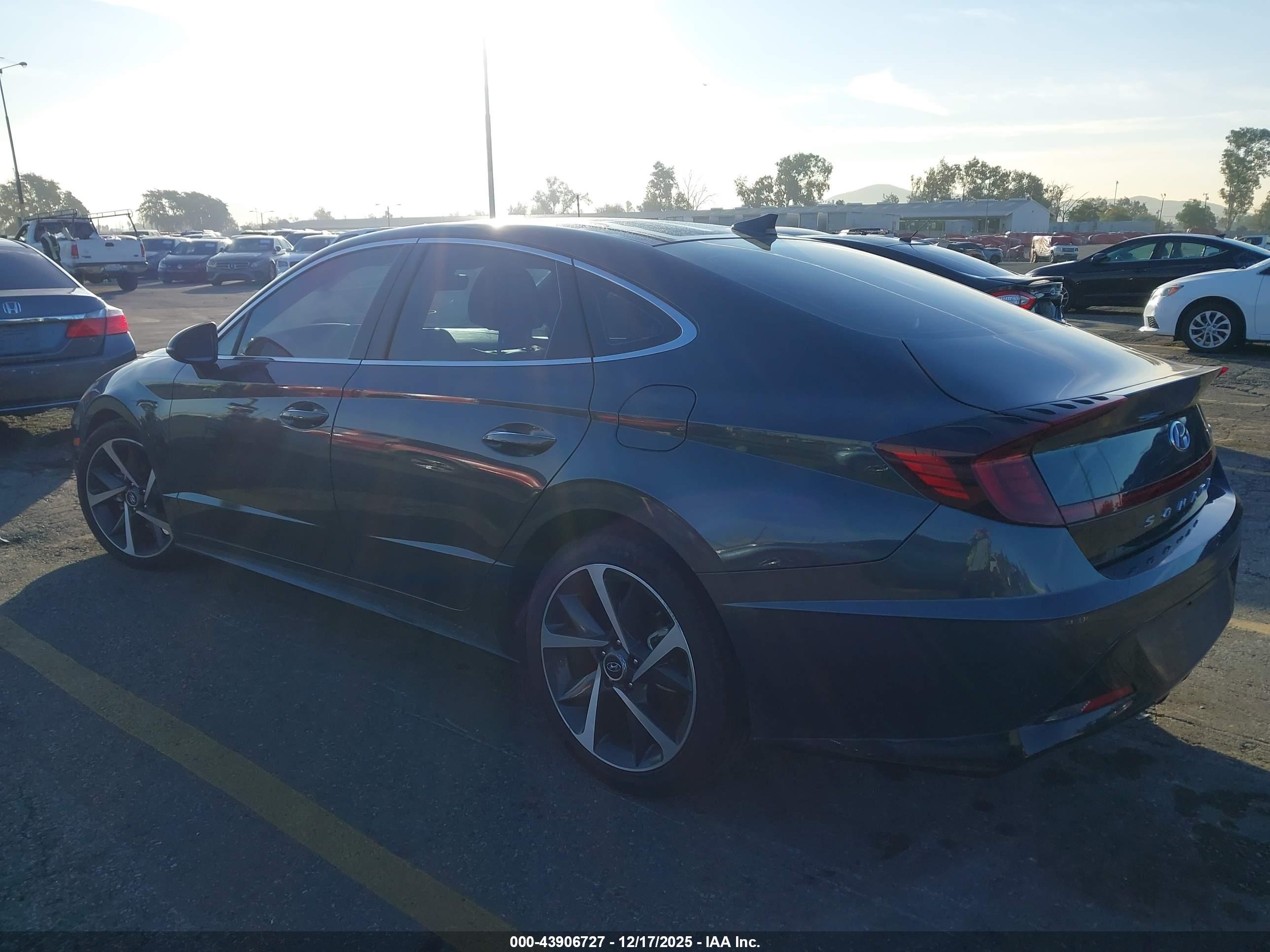 HYUNDAI SONATA image 3