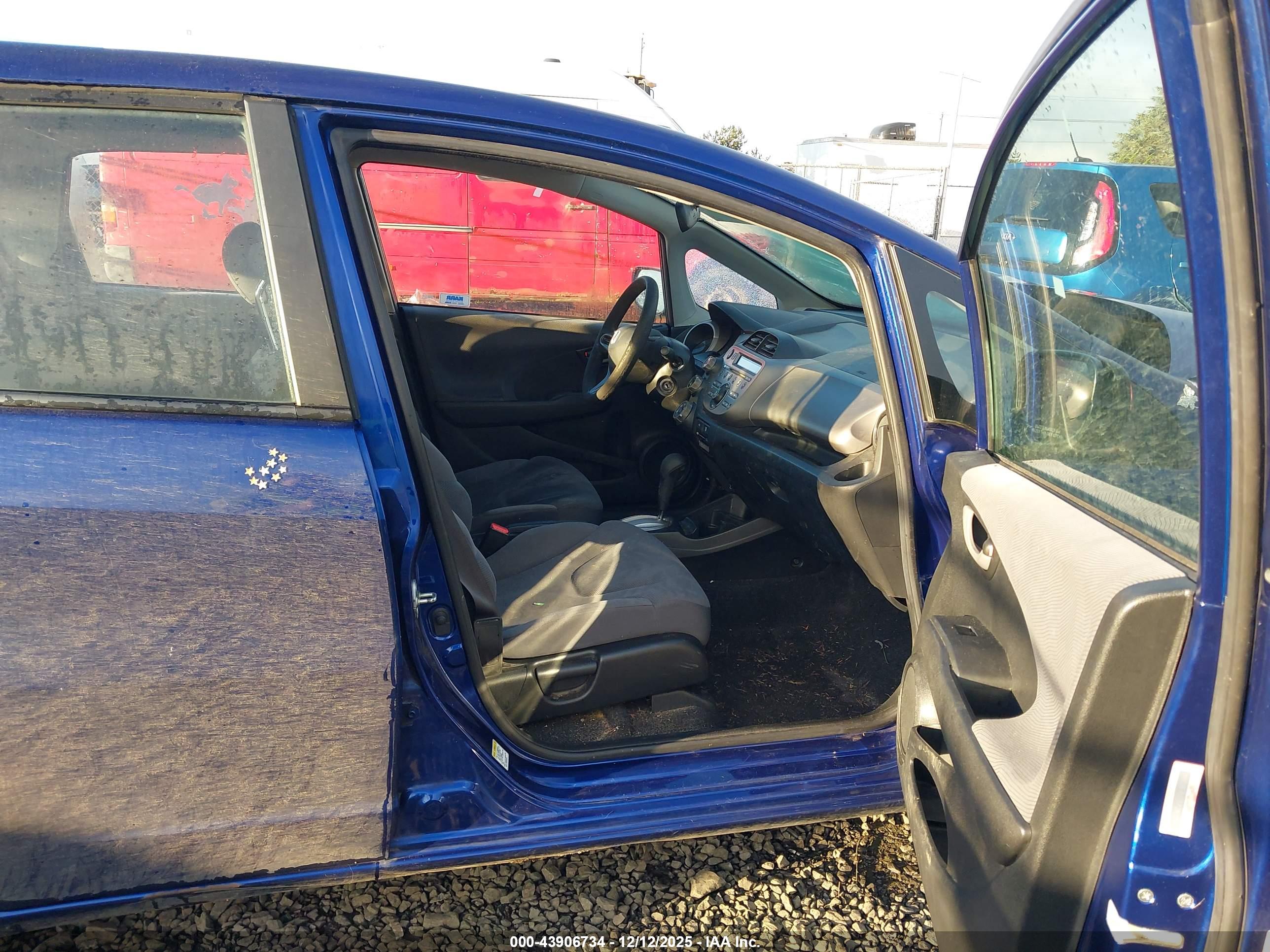 HONDA FIT image 5