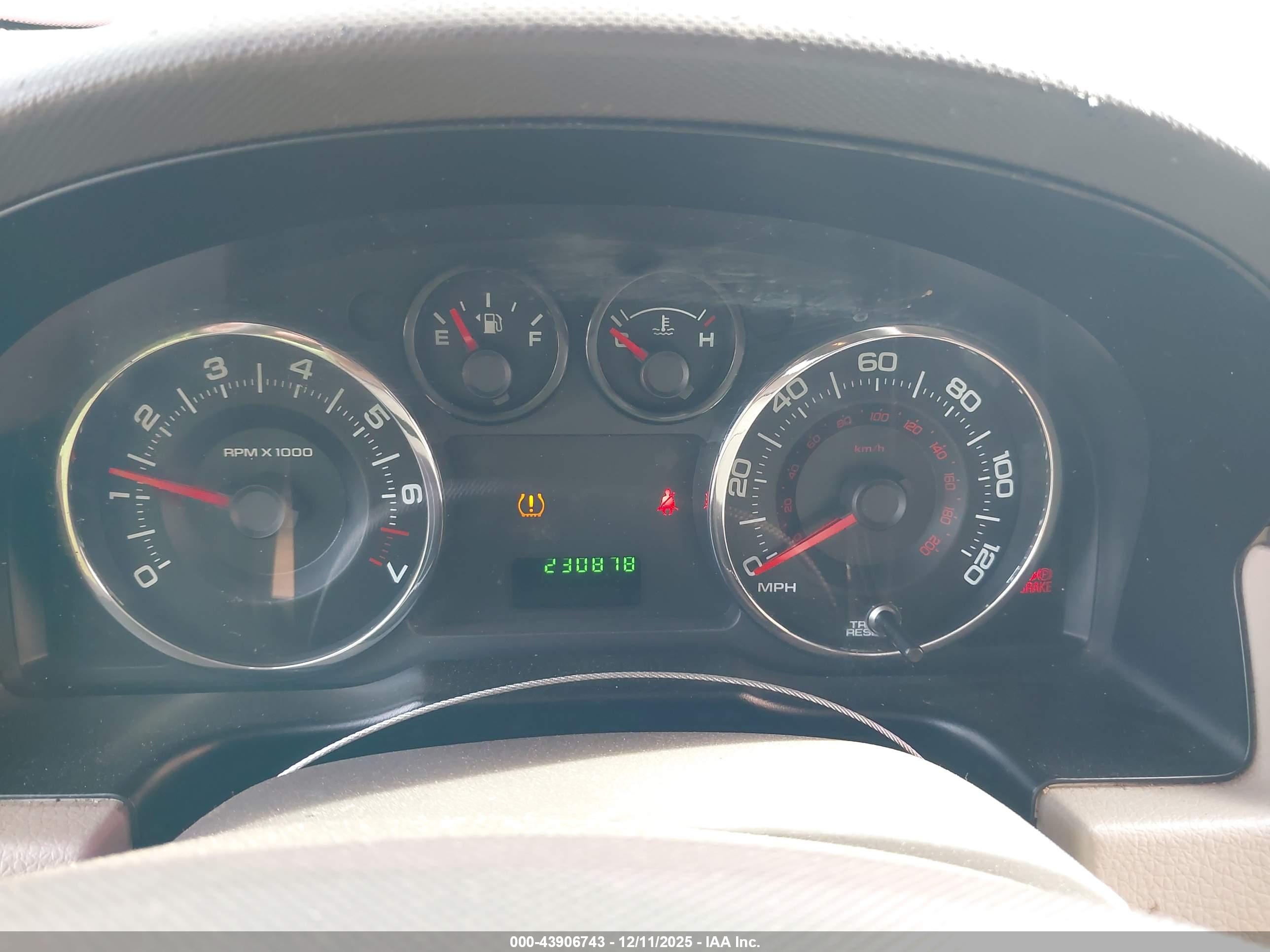FORD EDGE image 7