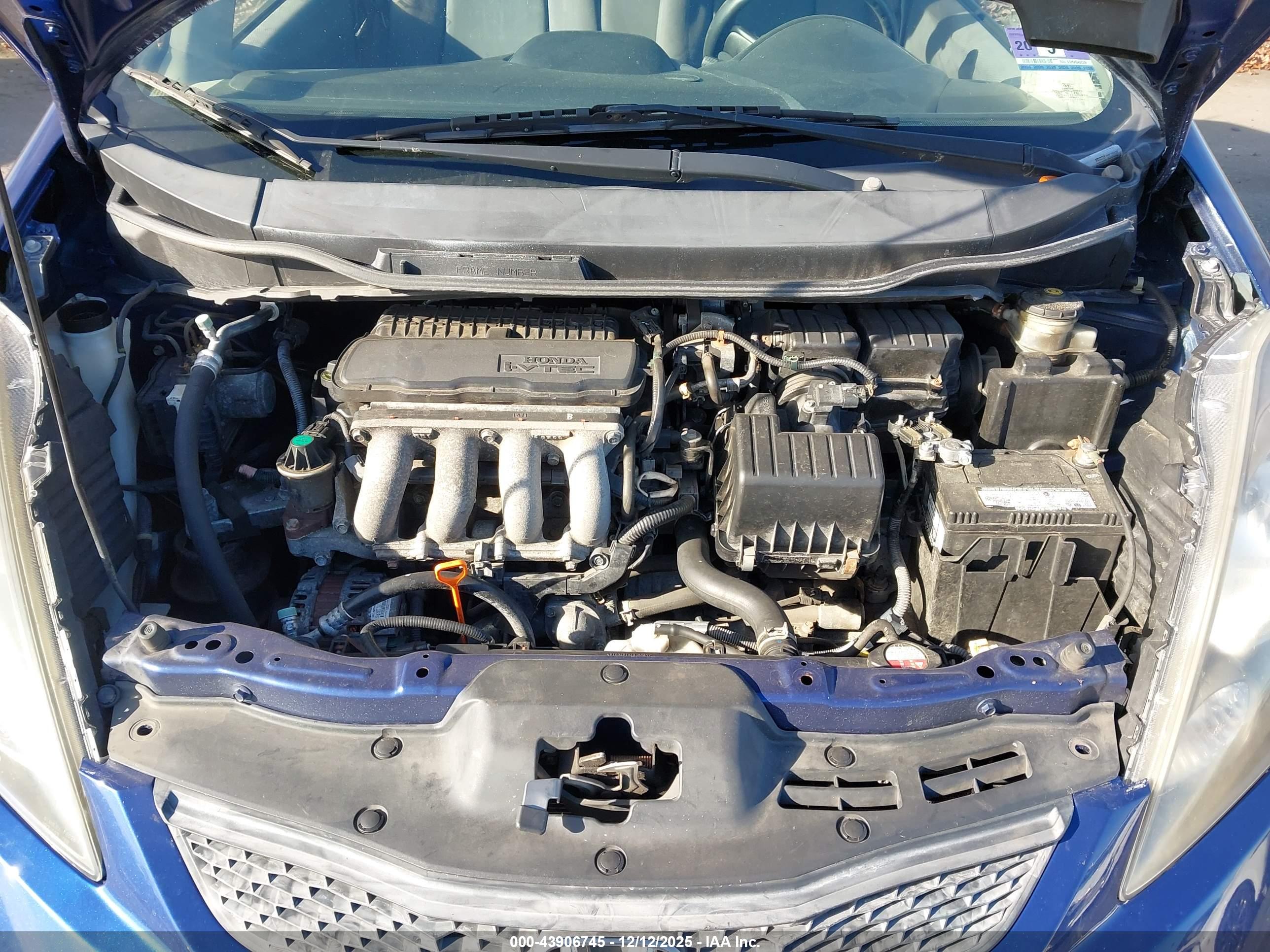 HONDA FIT image 10
