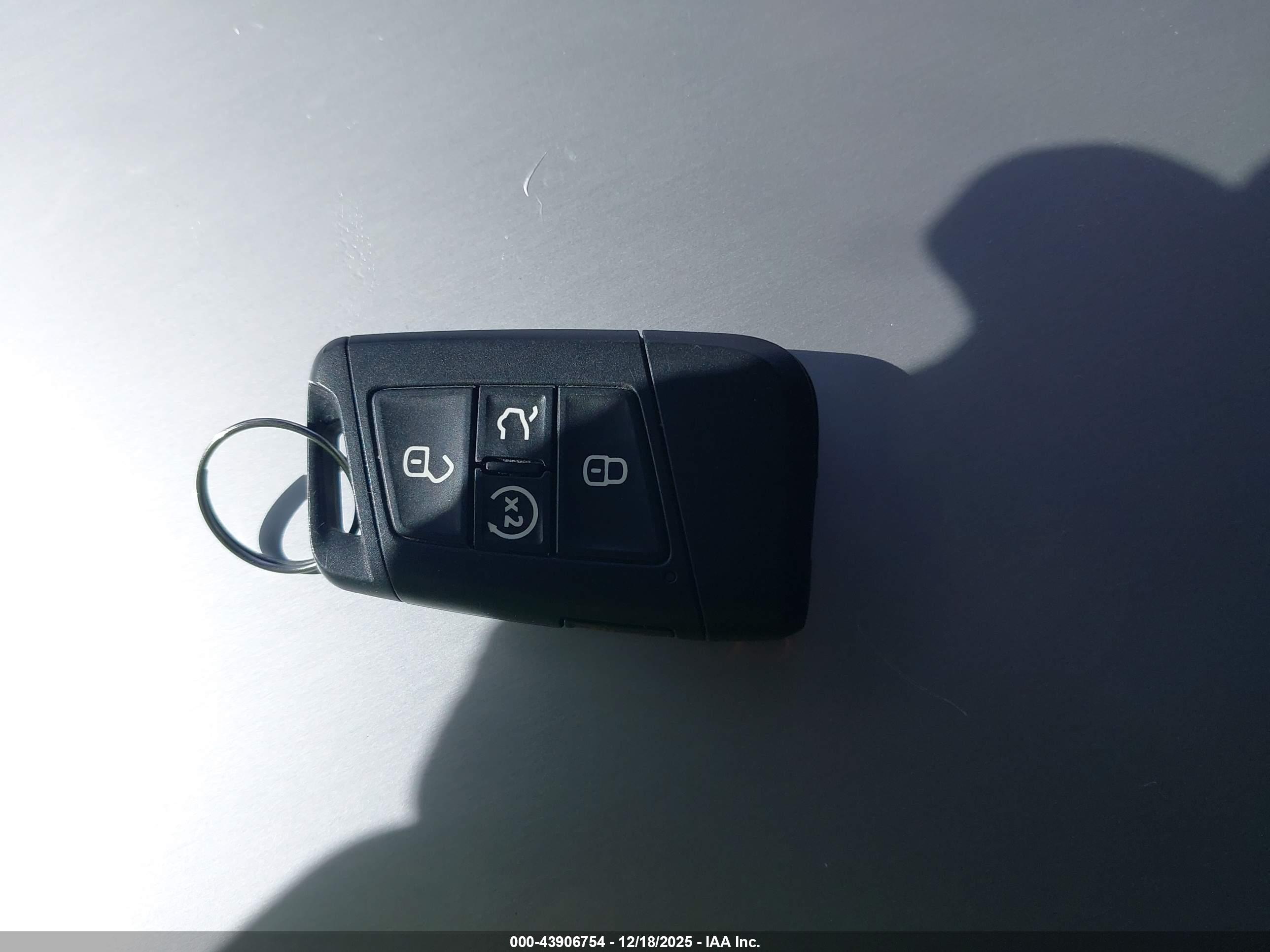 VOLKSWAGEN JETTA image 11