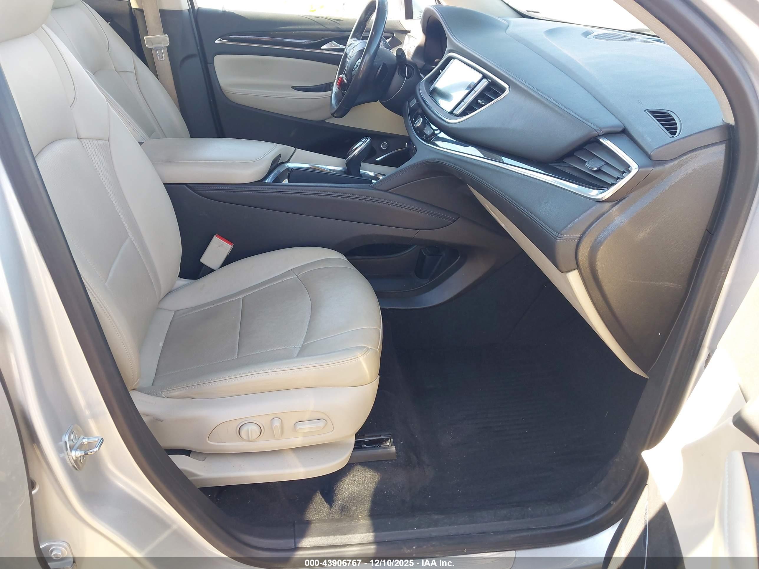 BUICK ENCLAVE image 5