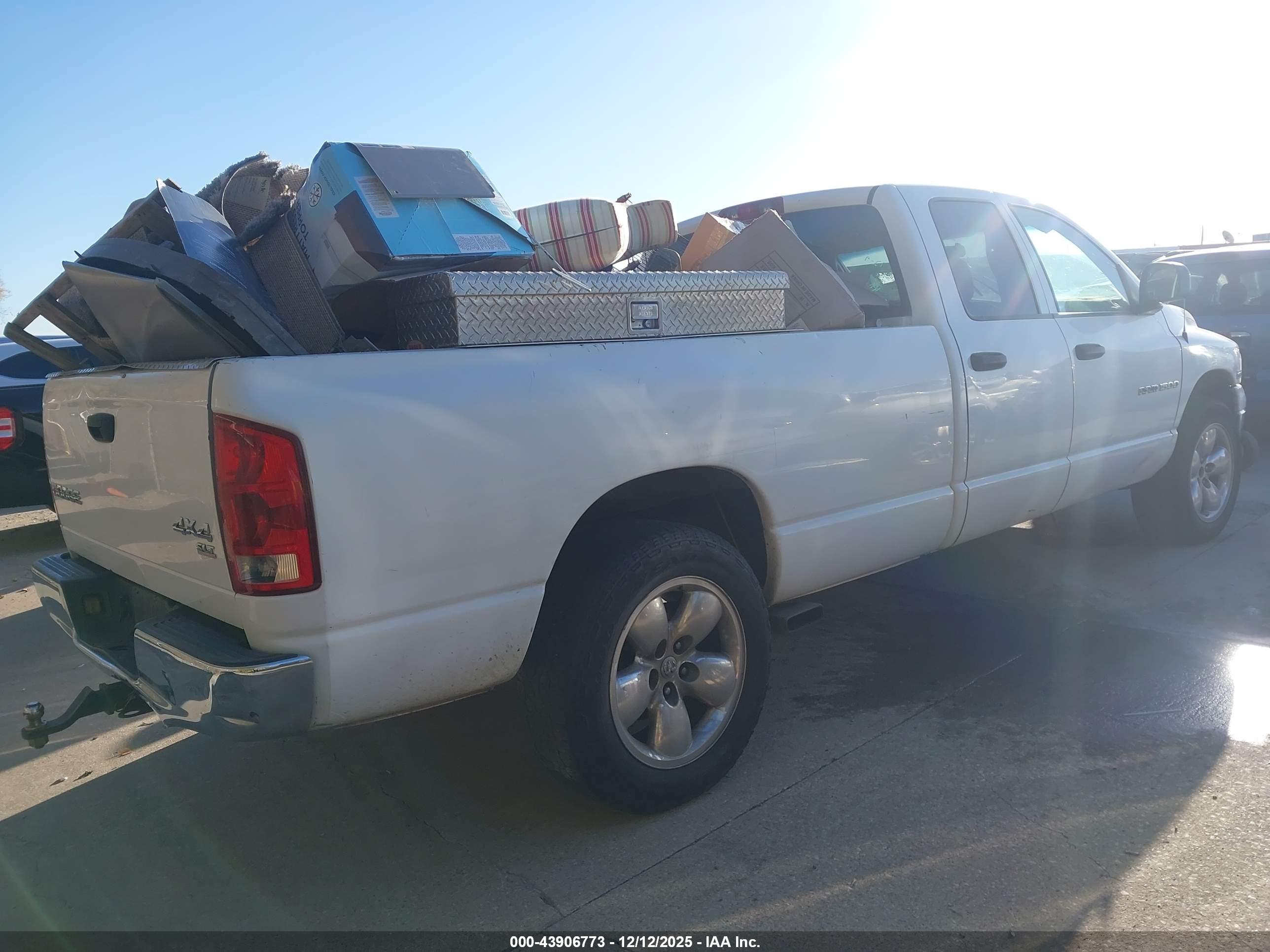 DODGE RAM image 4