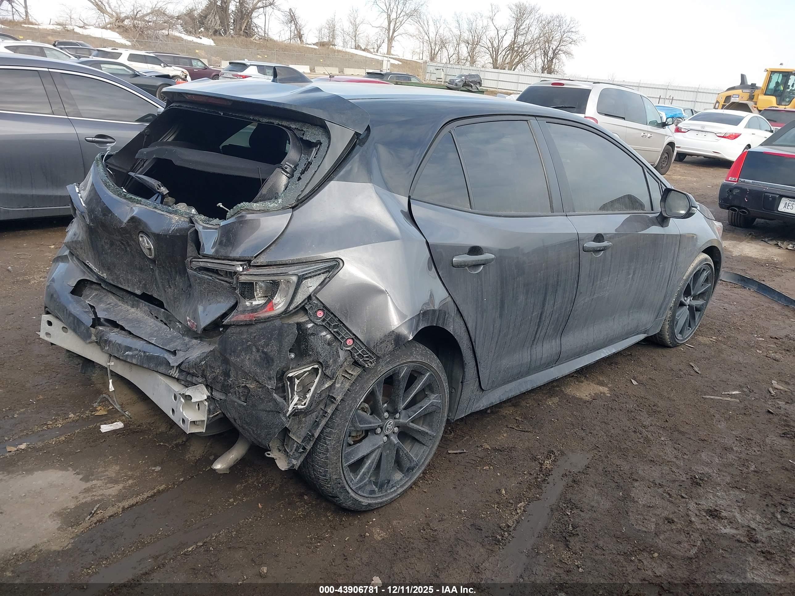 TOYOTA COROLLA image 4