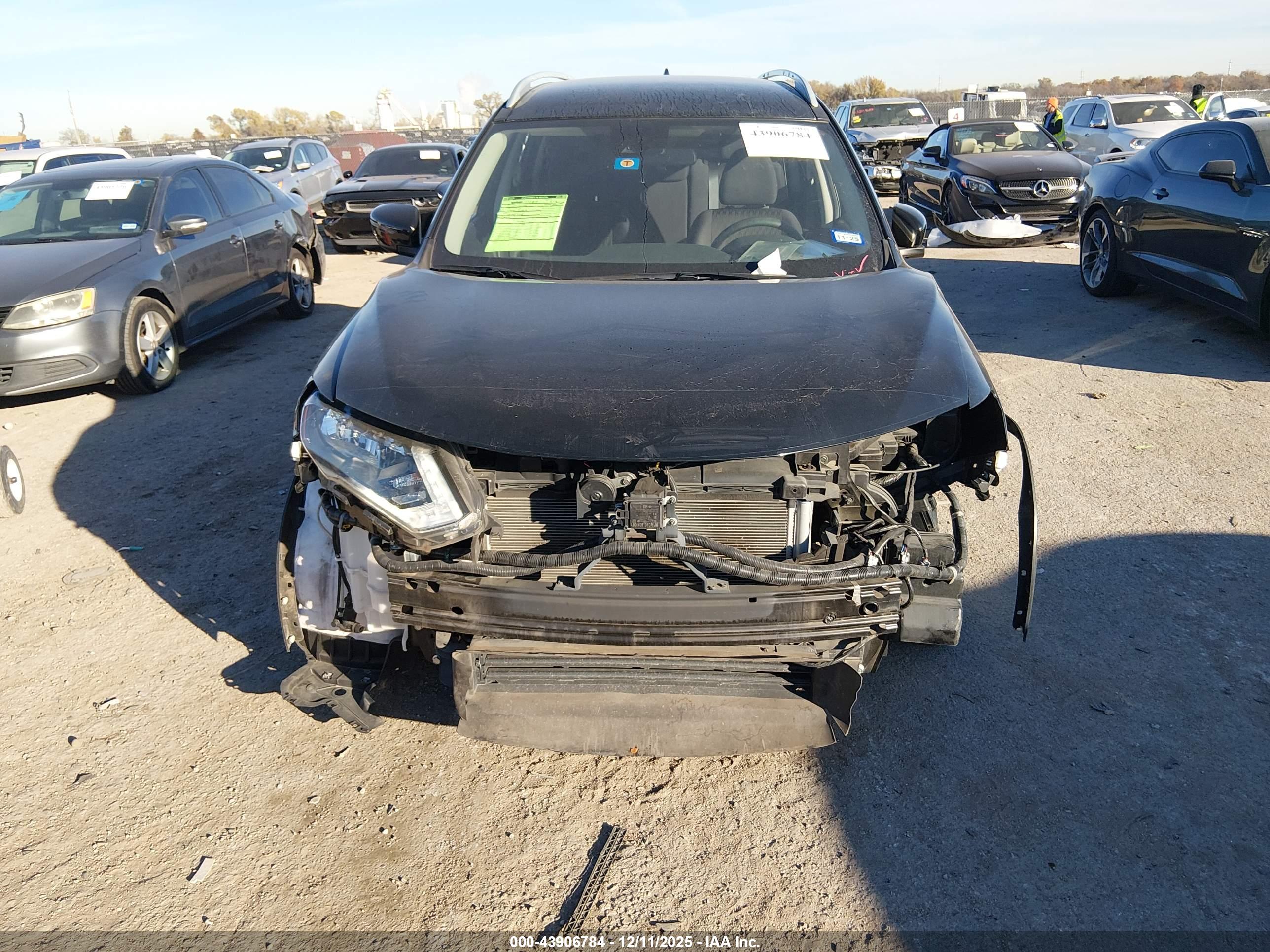 NISSAN ROGUE image 6