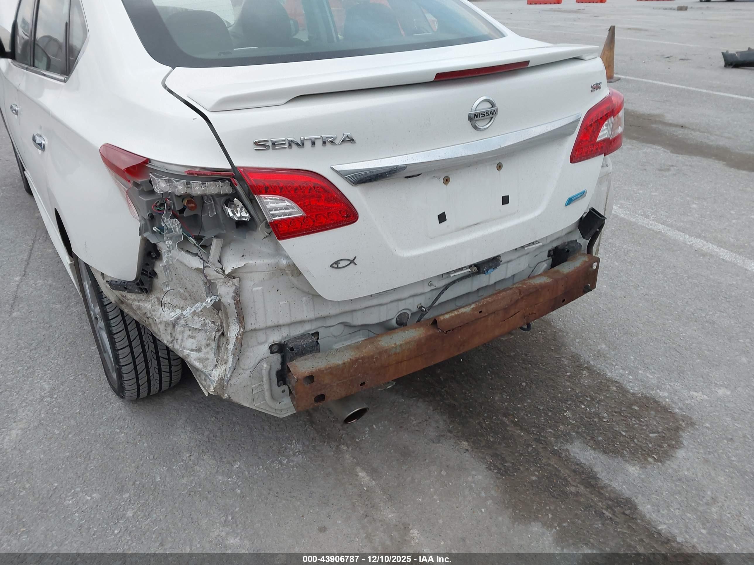 NISSAN SENTRA image 6