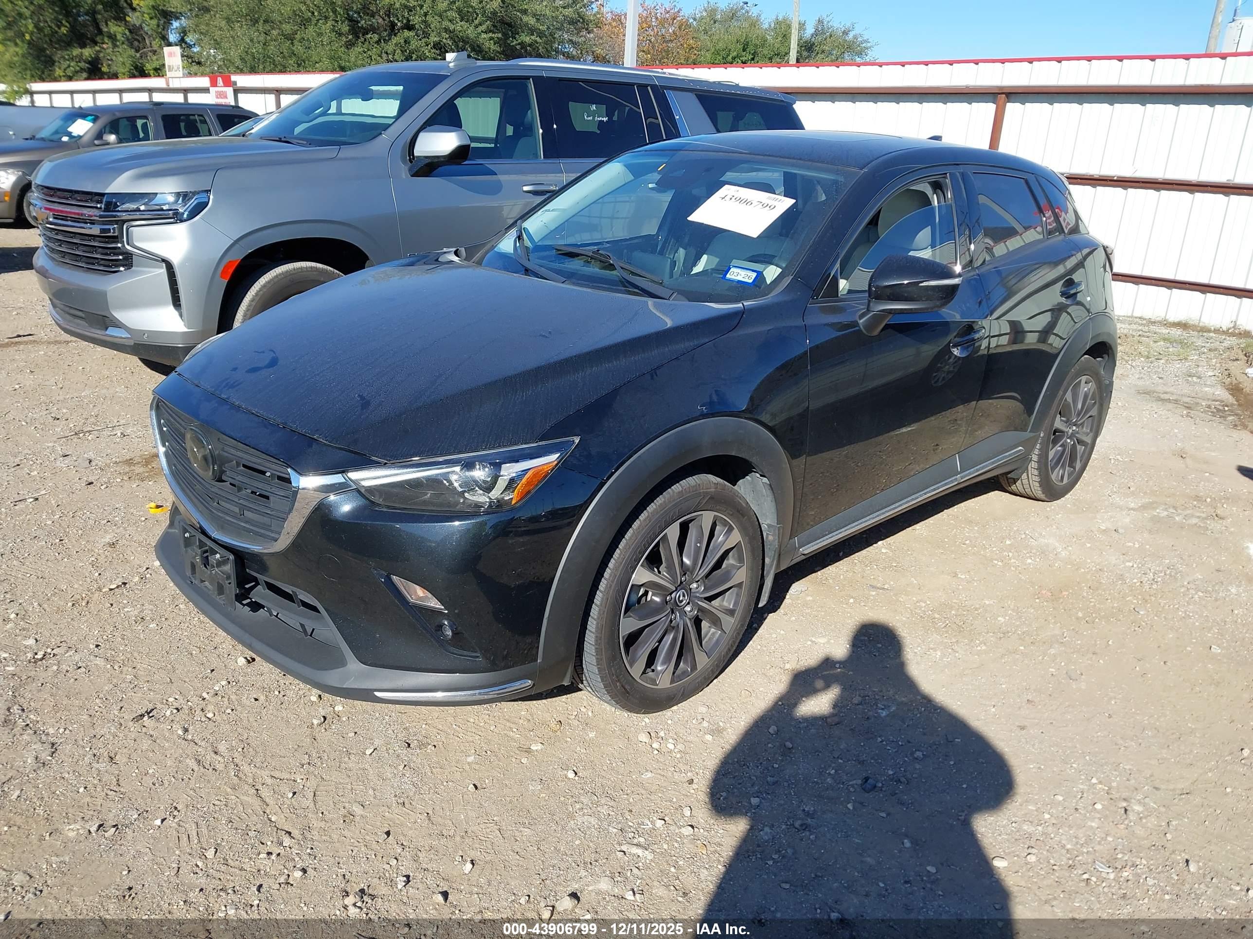 MAZDA CX-3 image 2