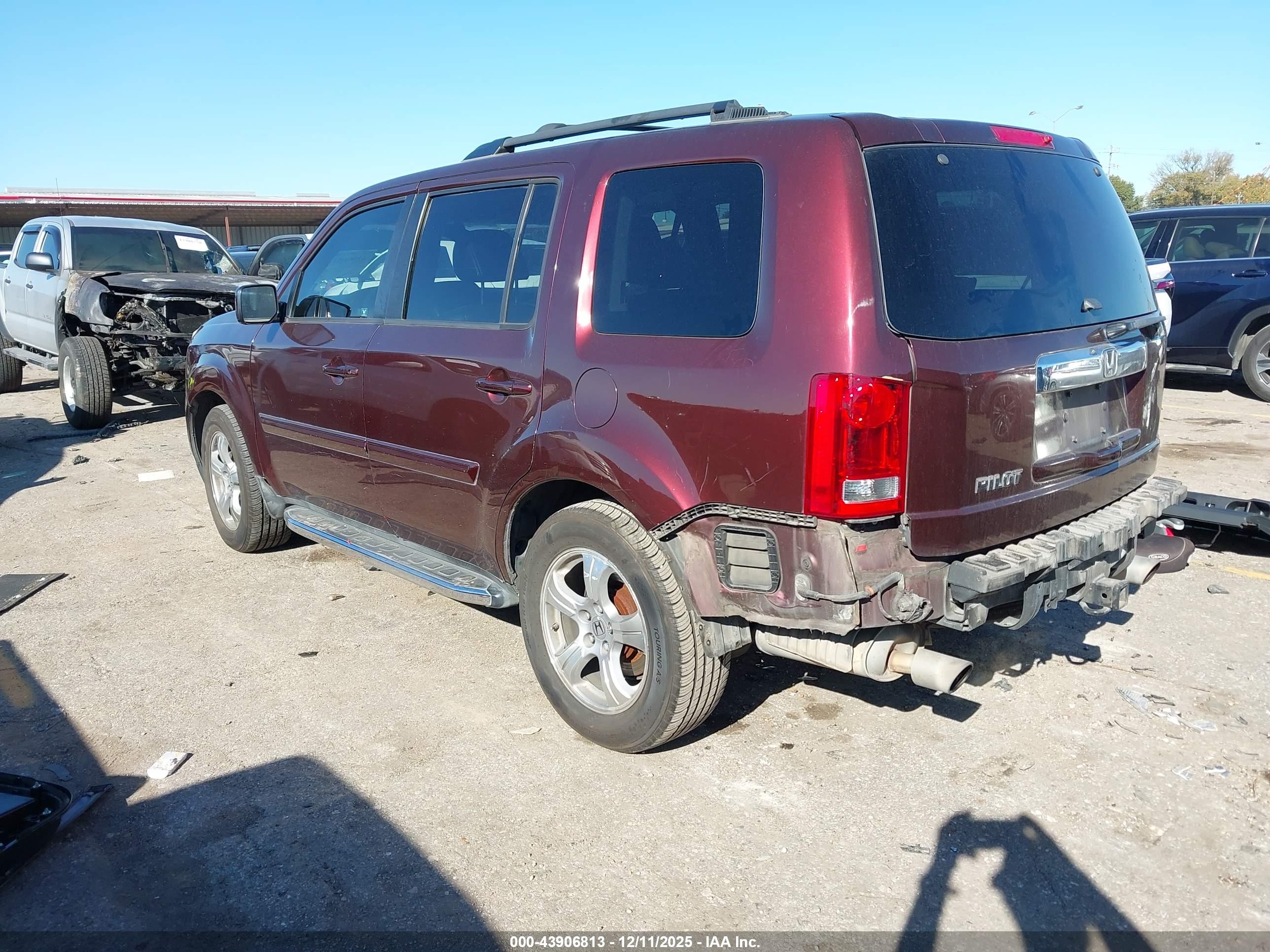 HONDA PILOT image 3