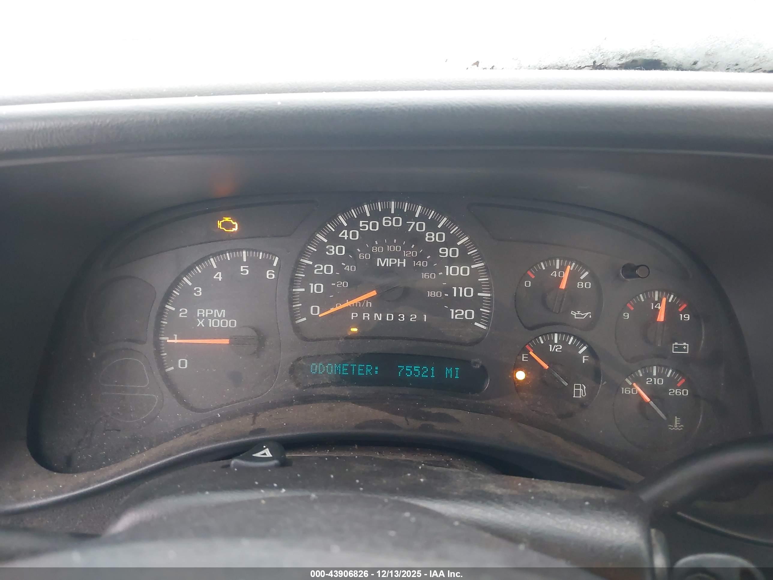 CHEVROLET SILVERADO image 7