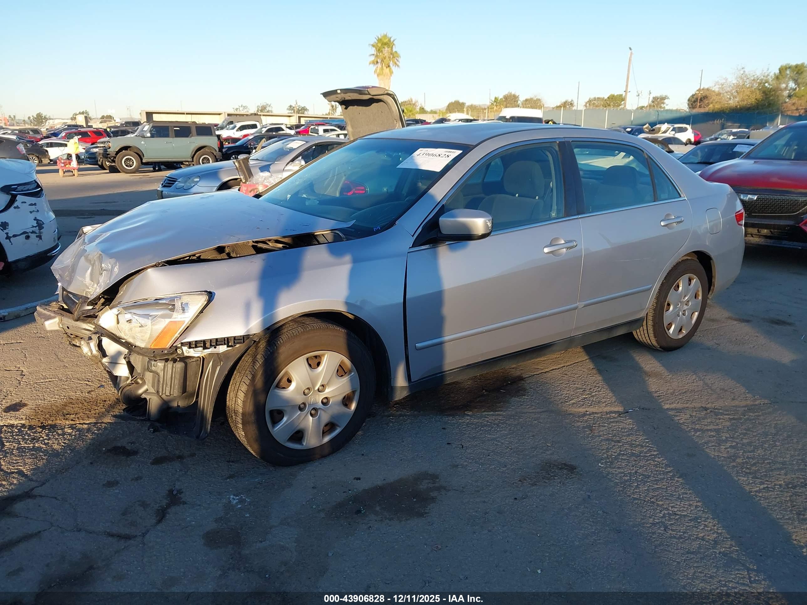 HONDA ACCORD image 2
