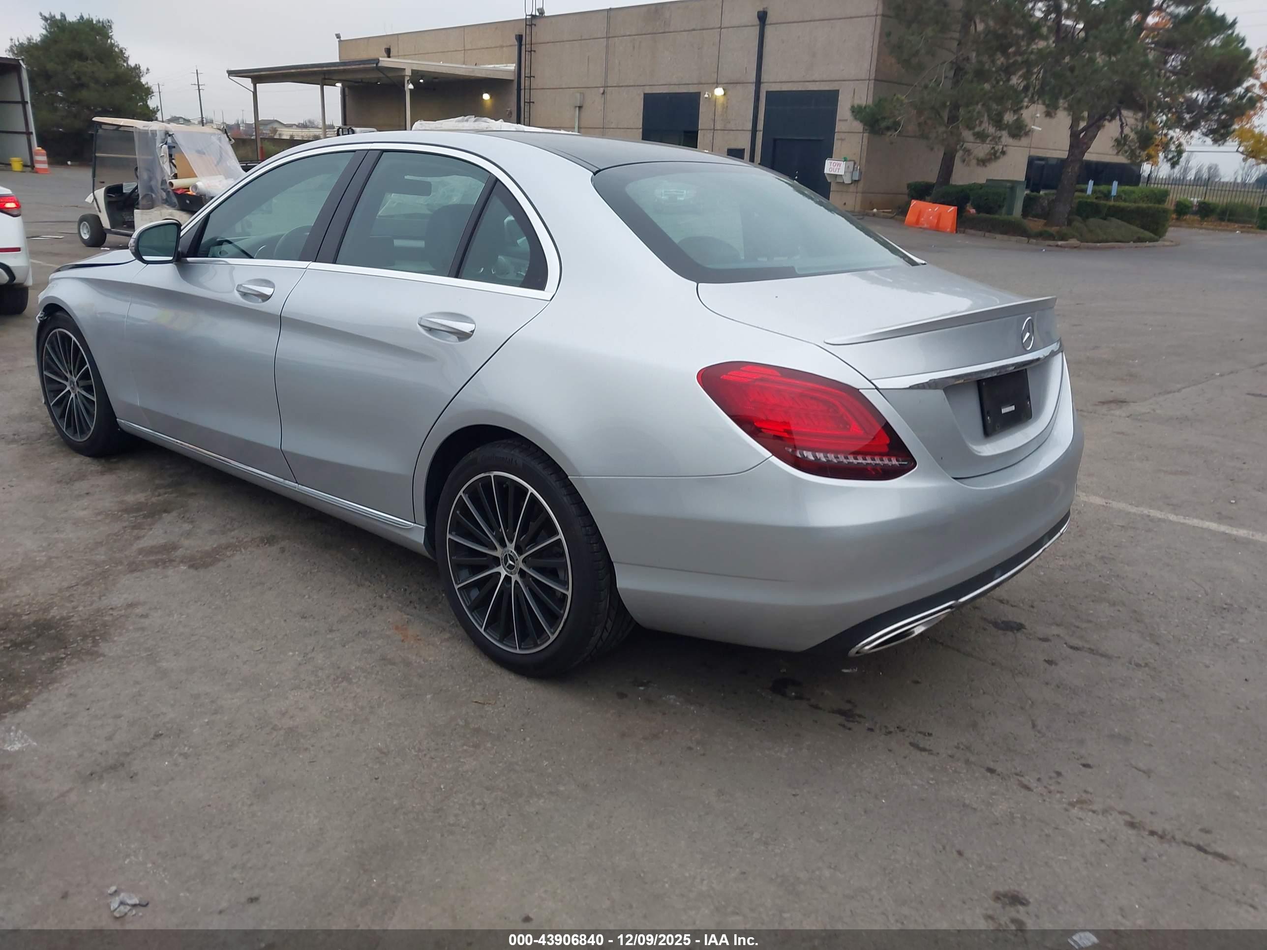 MERCEDES-BENZ C image 3