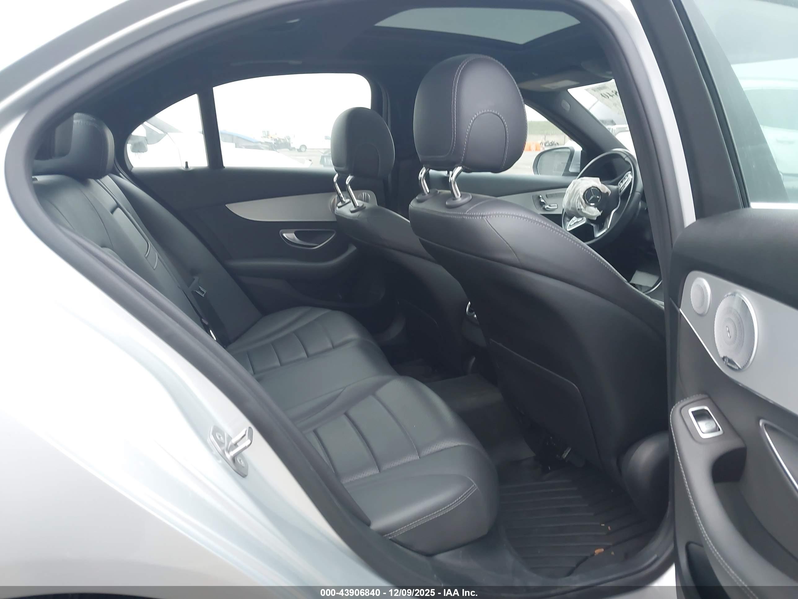 MERCEDES-BENZ C image 8