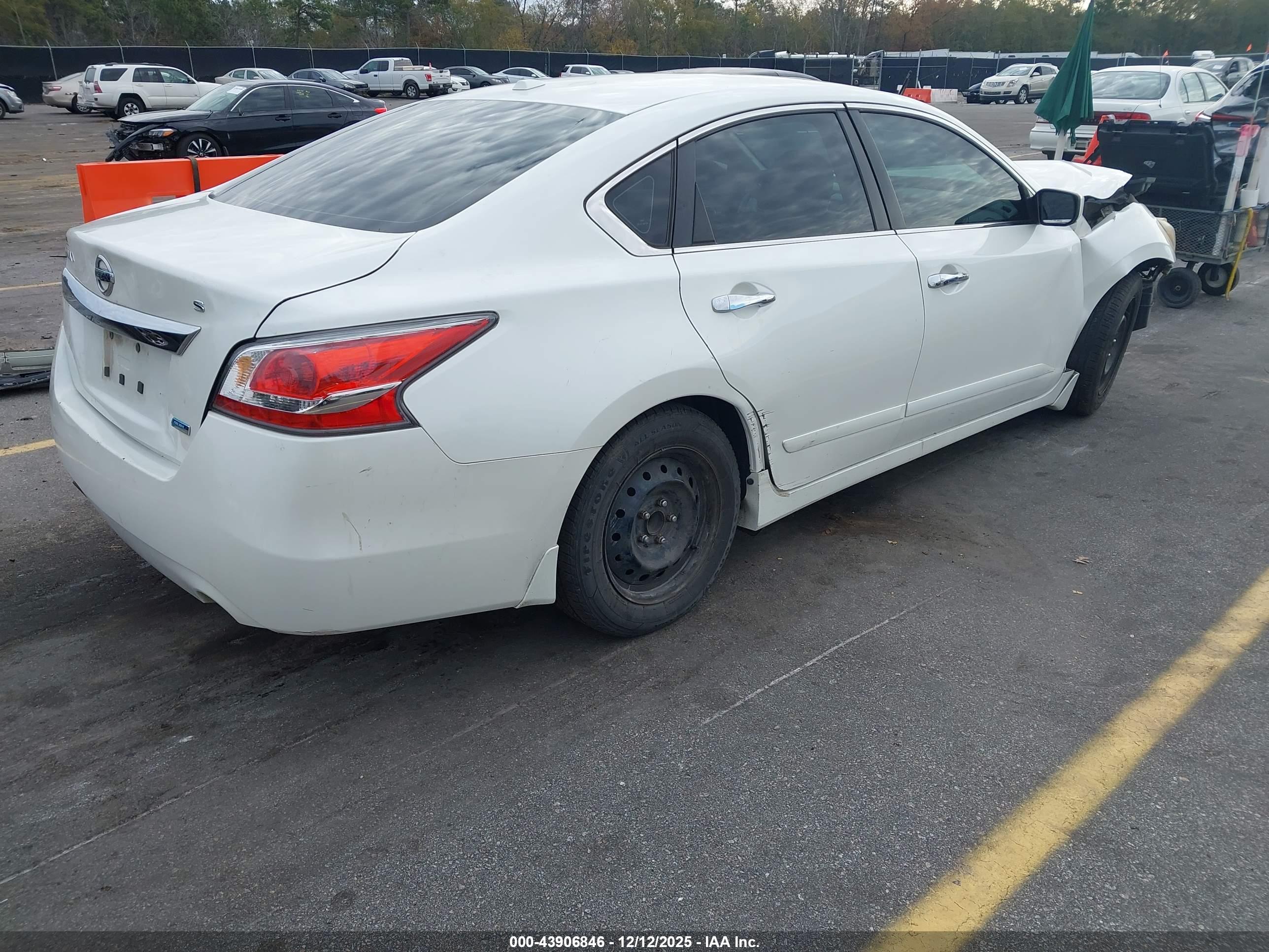 NISSAN ALTIMA image 4