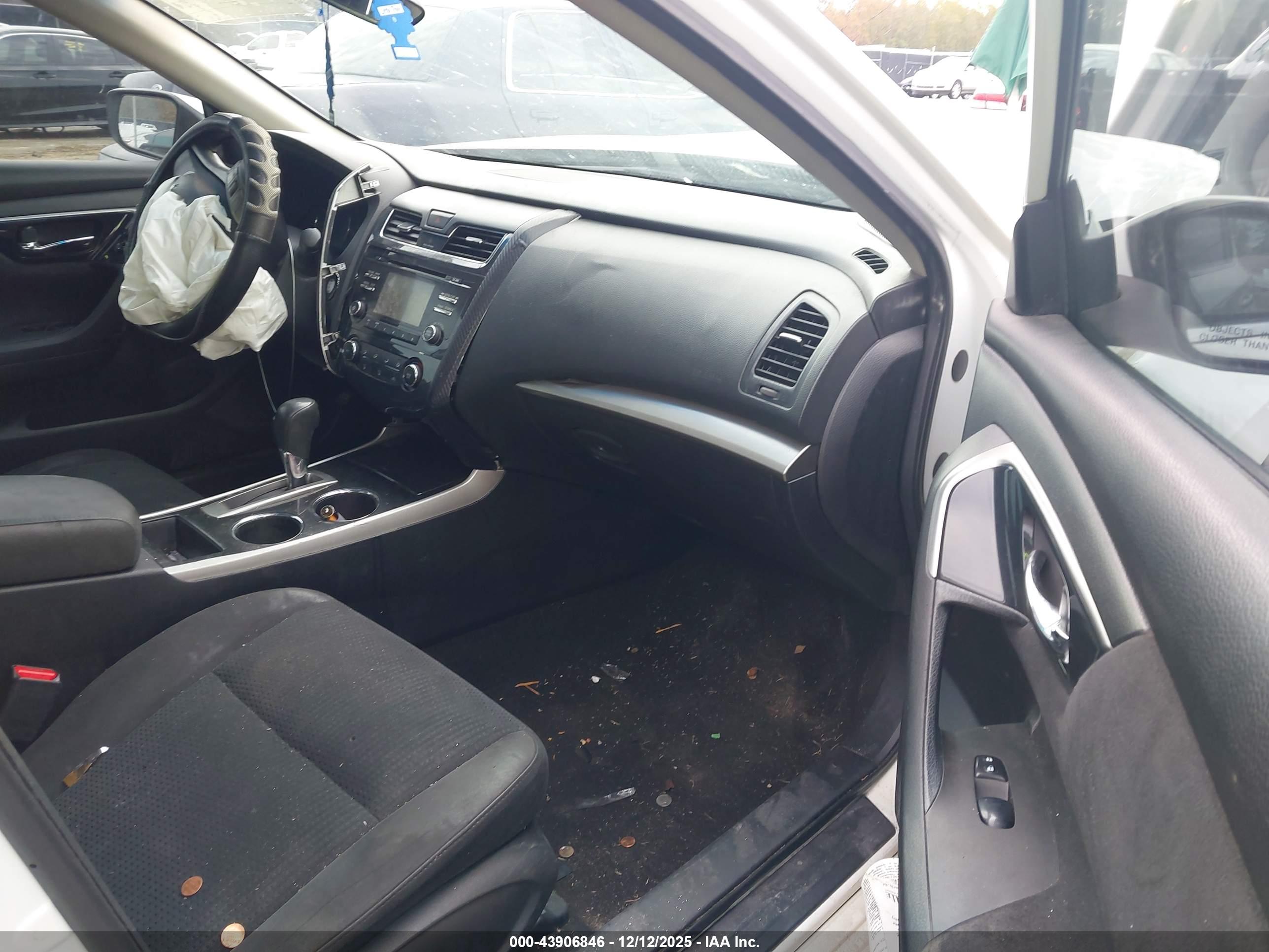 NISSAN ALTIMA image 5