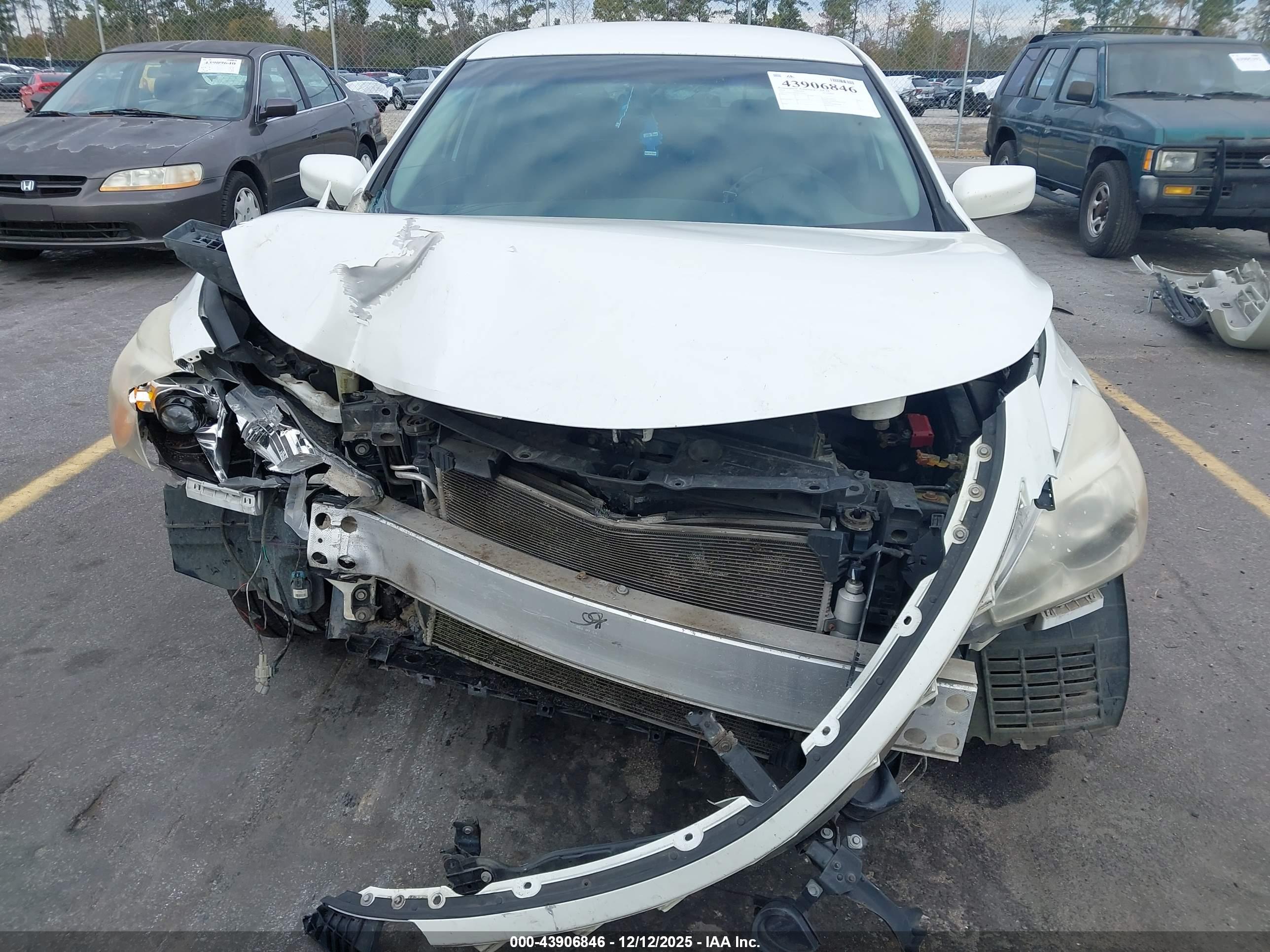 NISSAN ALTIMA image 6