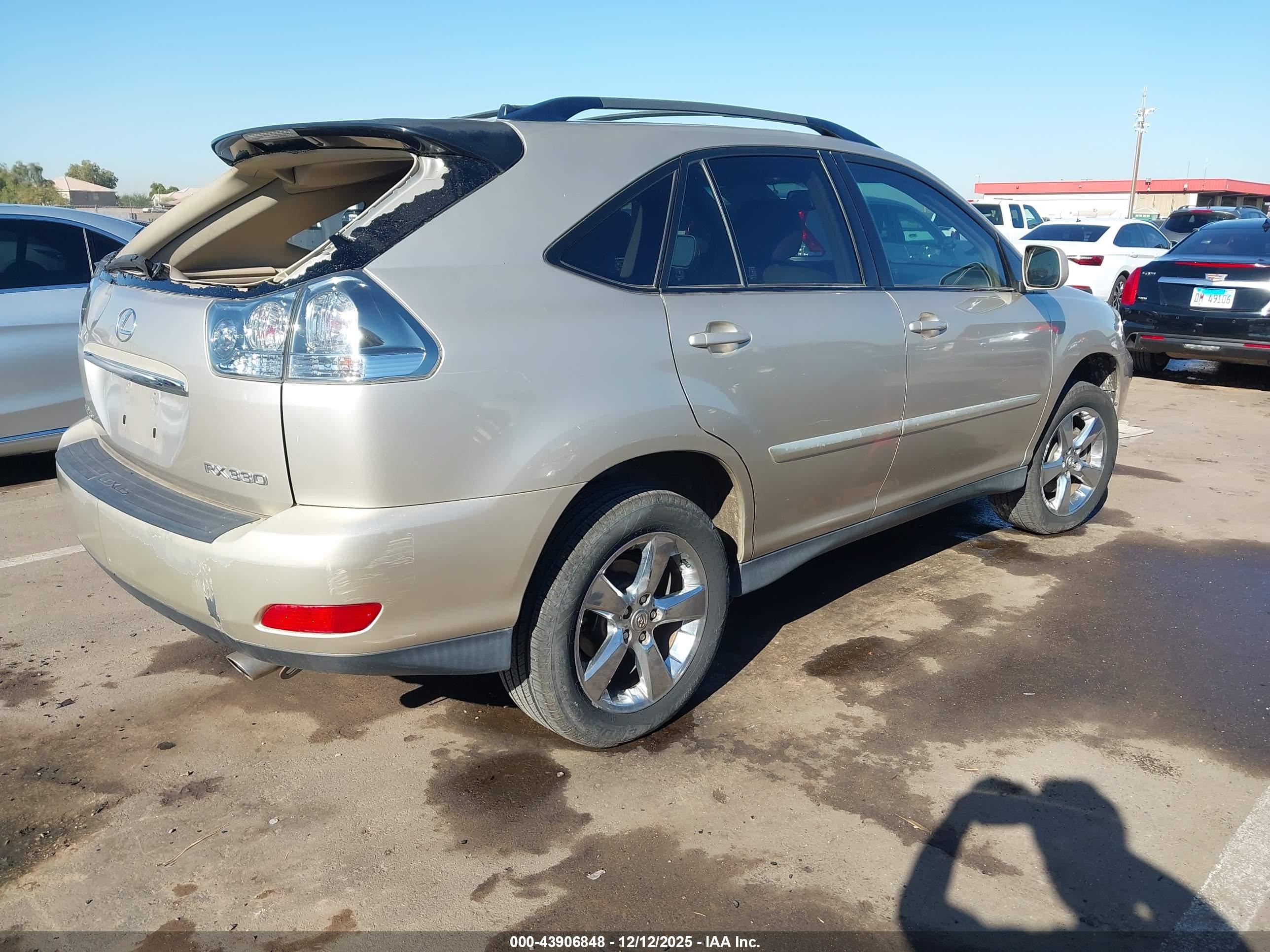 LEXUS RX image 4