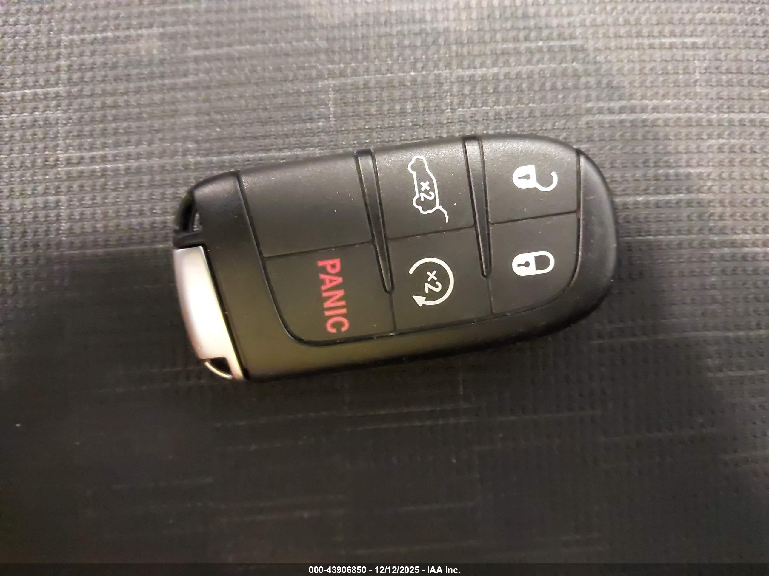 JEEP GRAND image 11