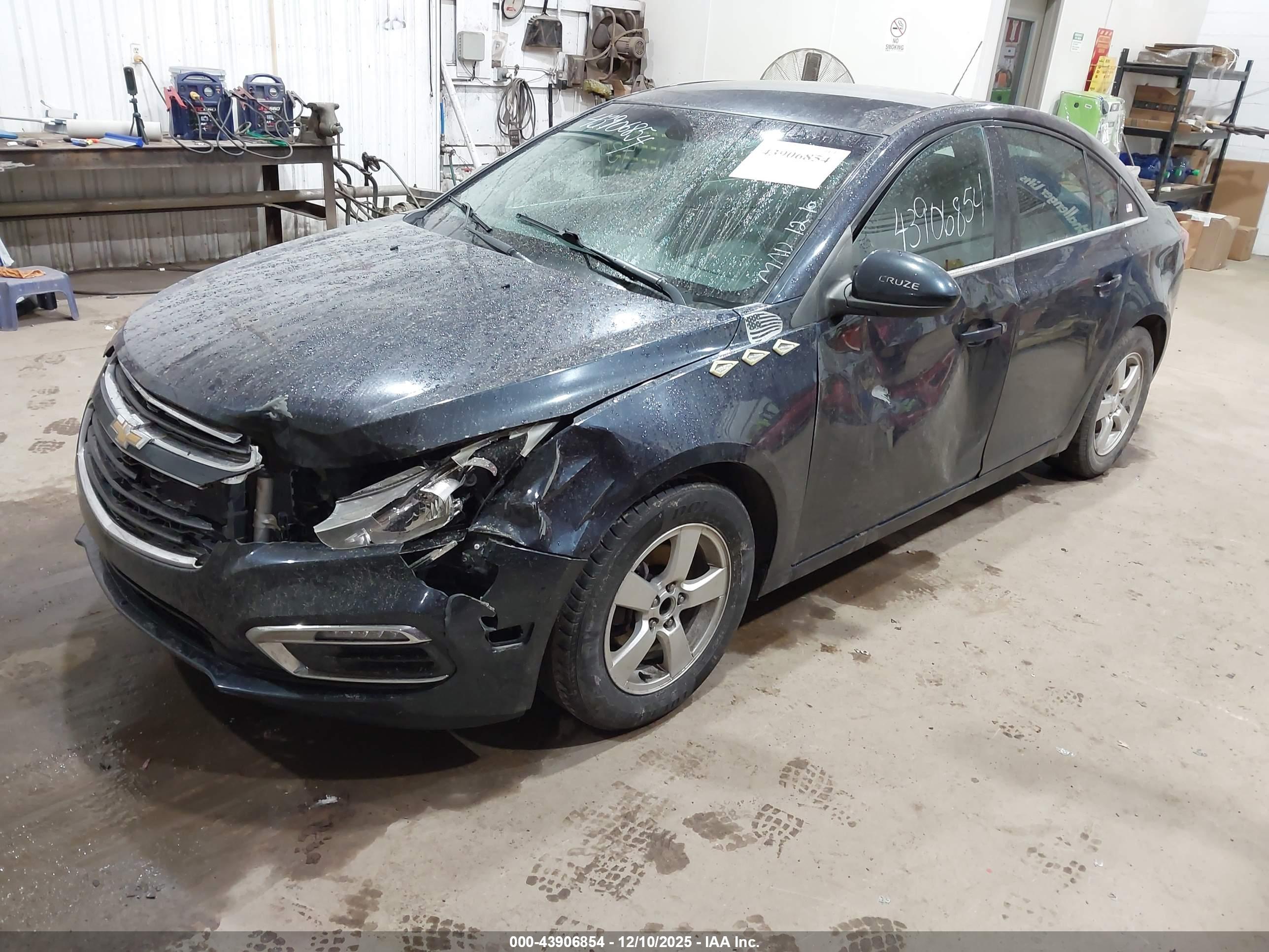 CHEVROLET CRUZE image 2