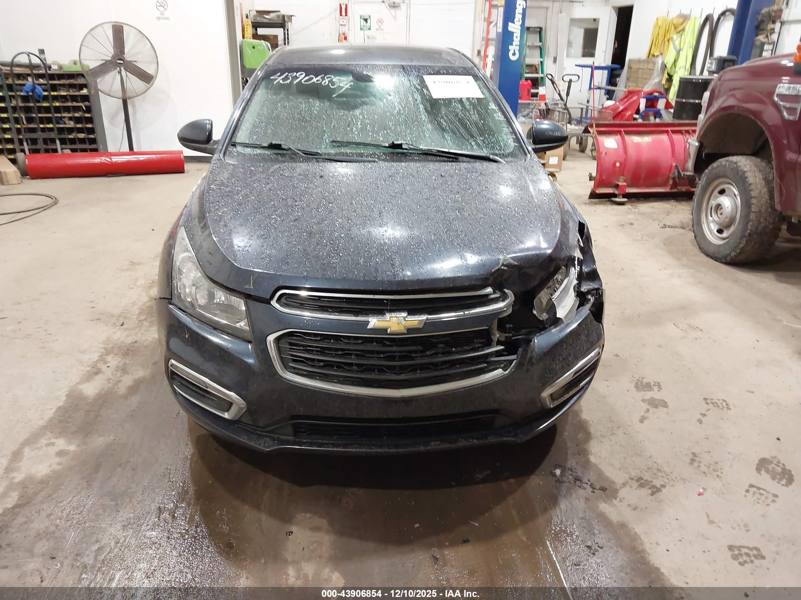 CHEVROLET CRUZE image 6