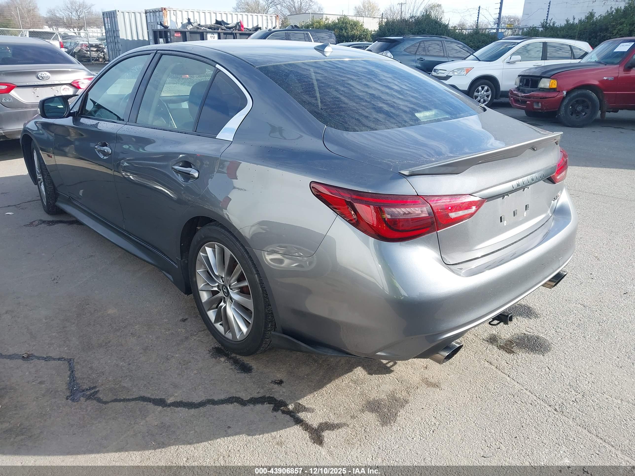 INFINITI Q50 image 3