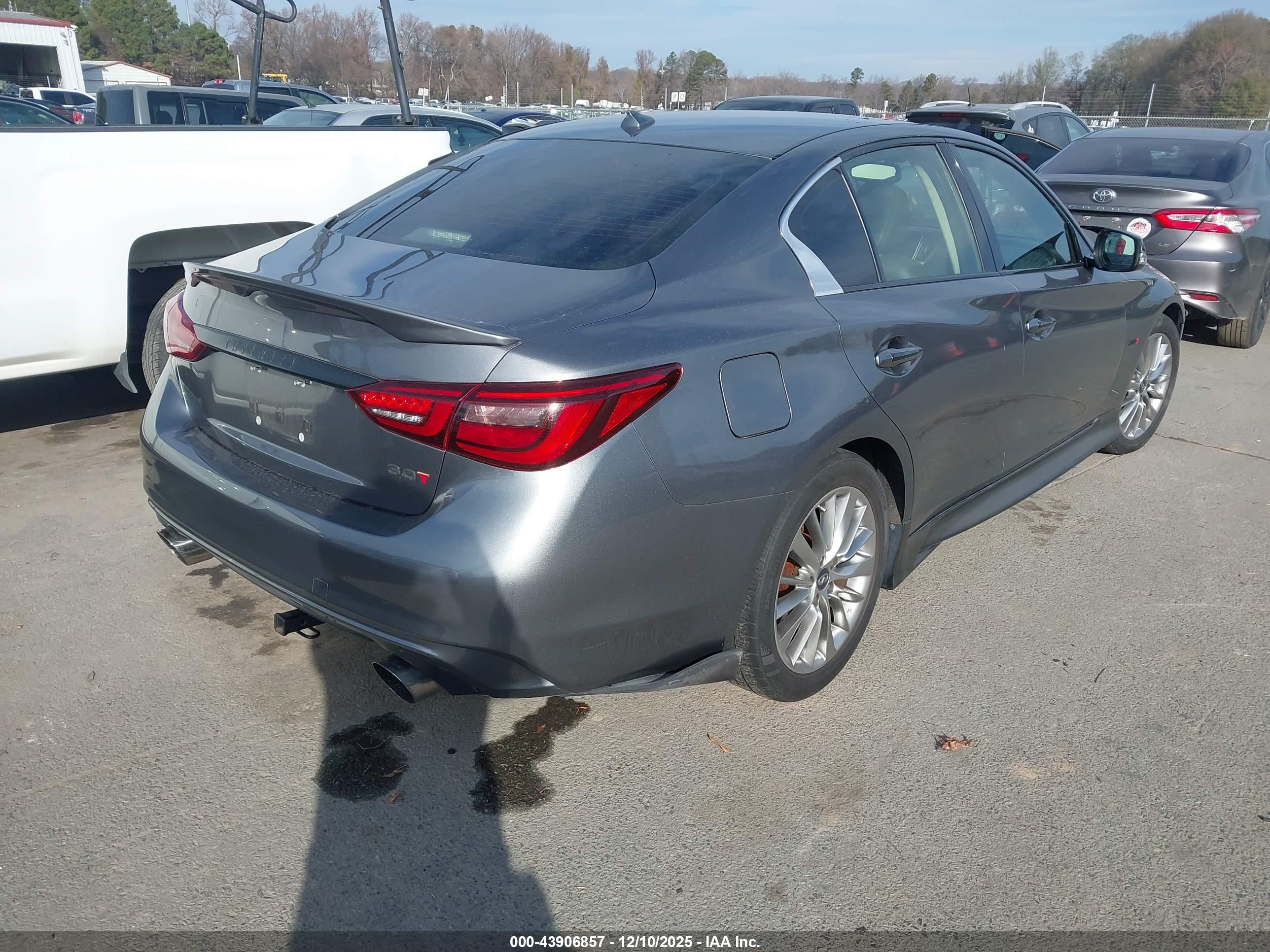 INFINITI Q50 image 4