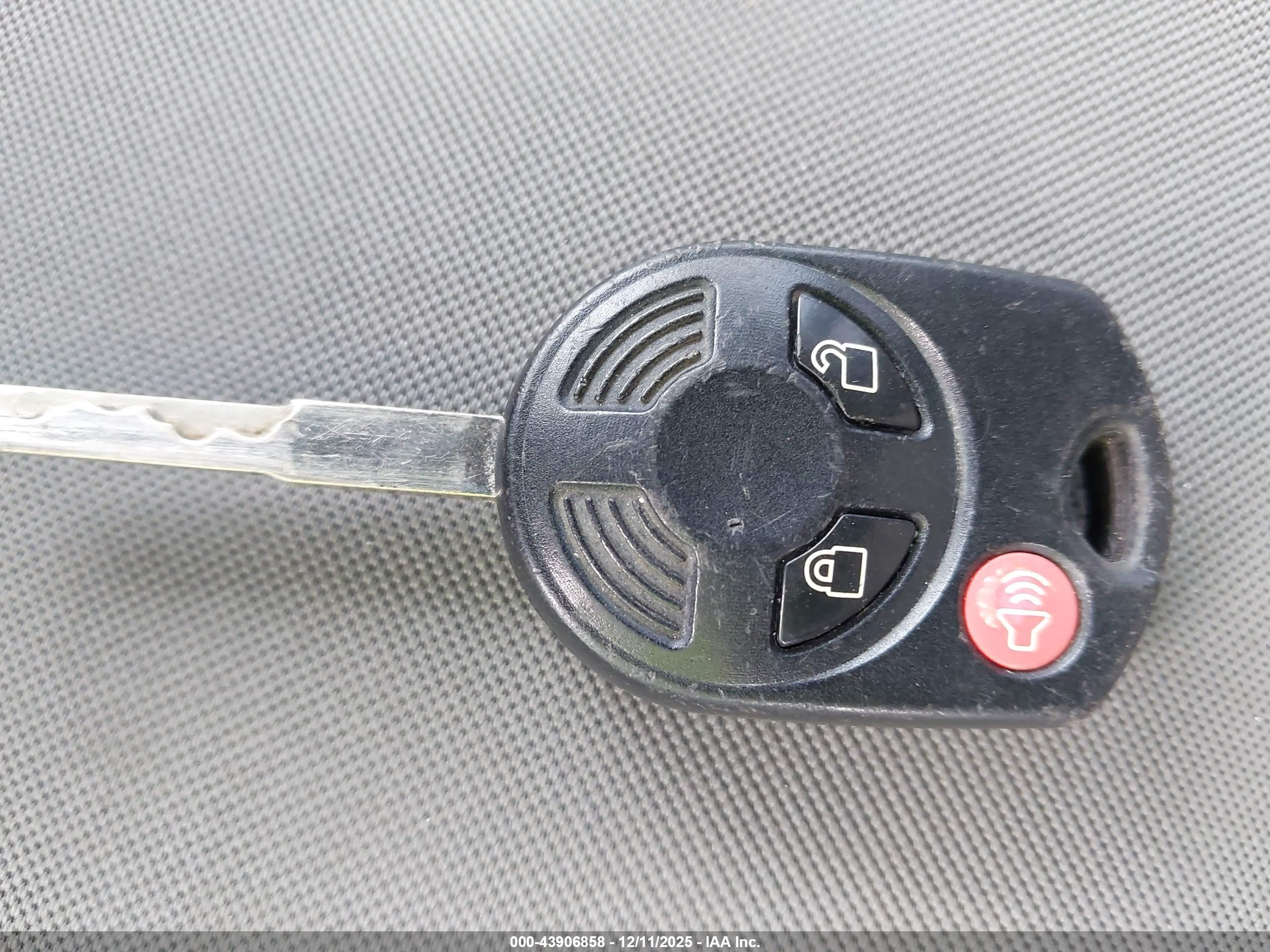 FORD ESCAPE image 11