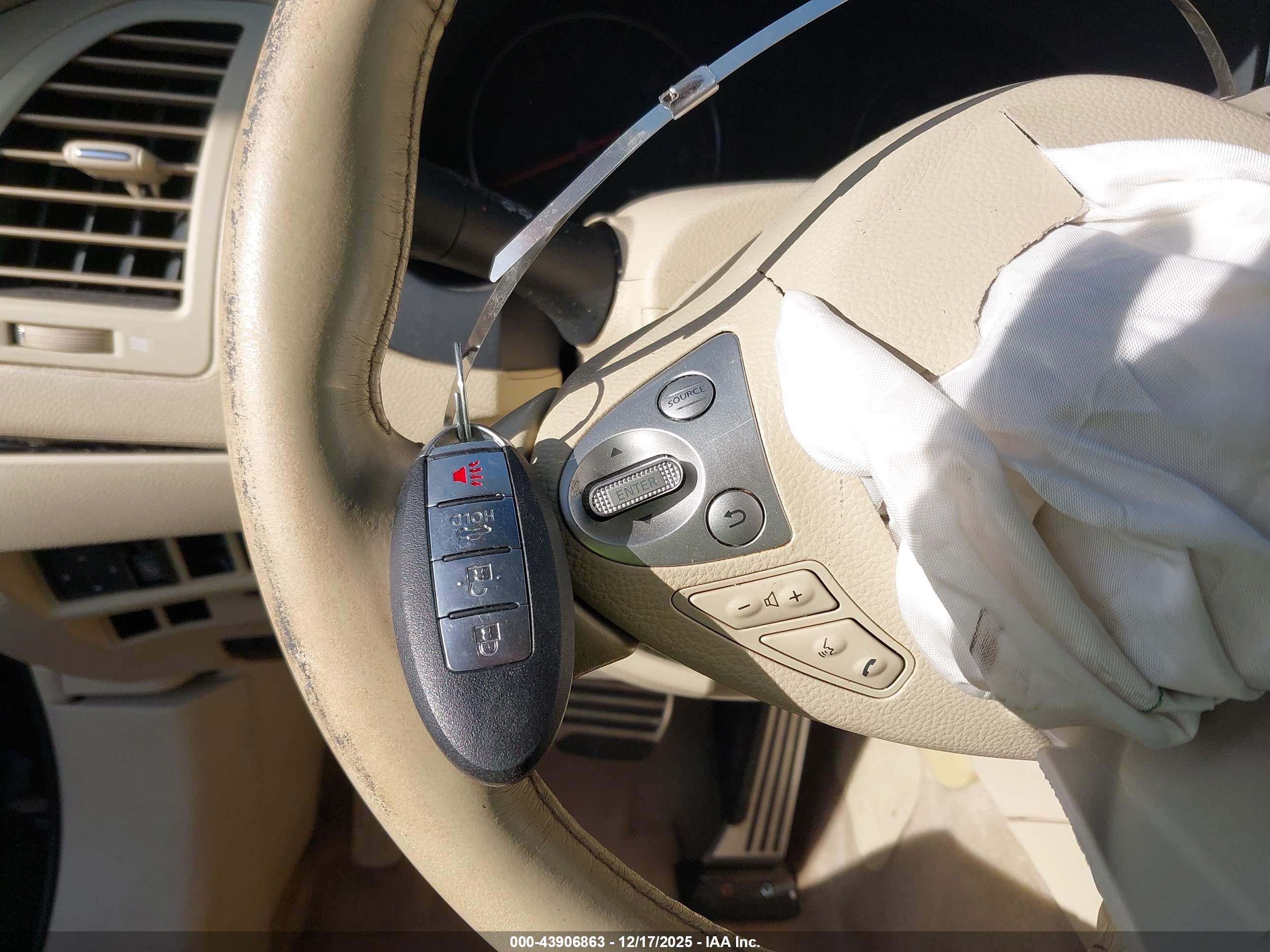 INFINITI FX35 image 11