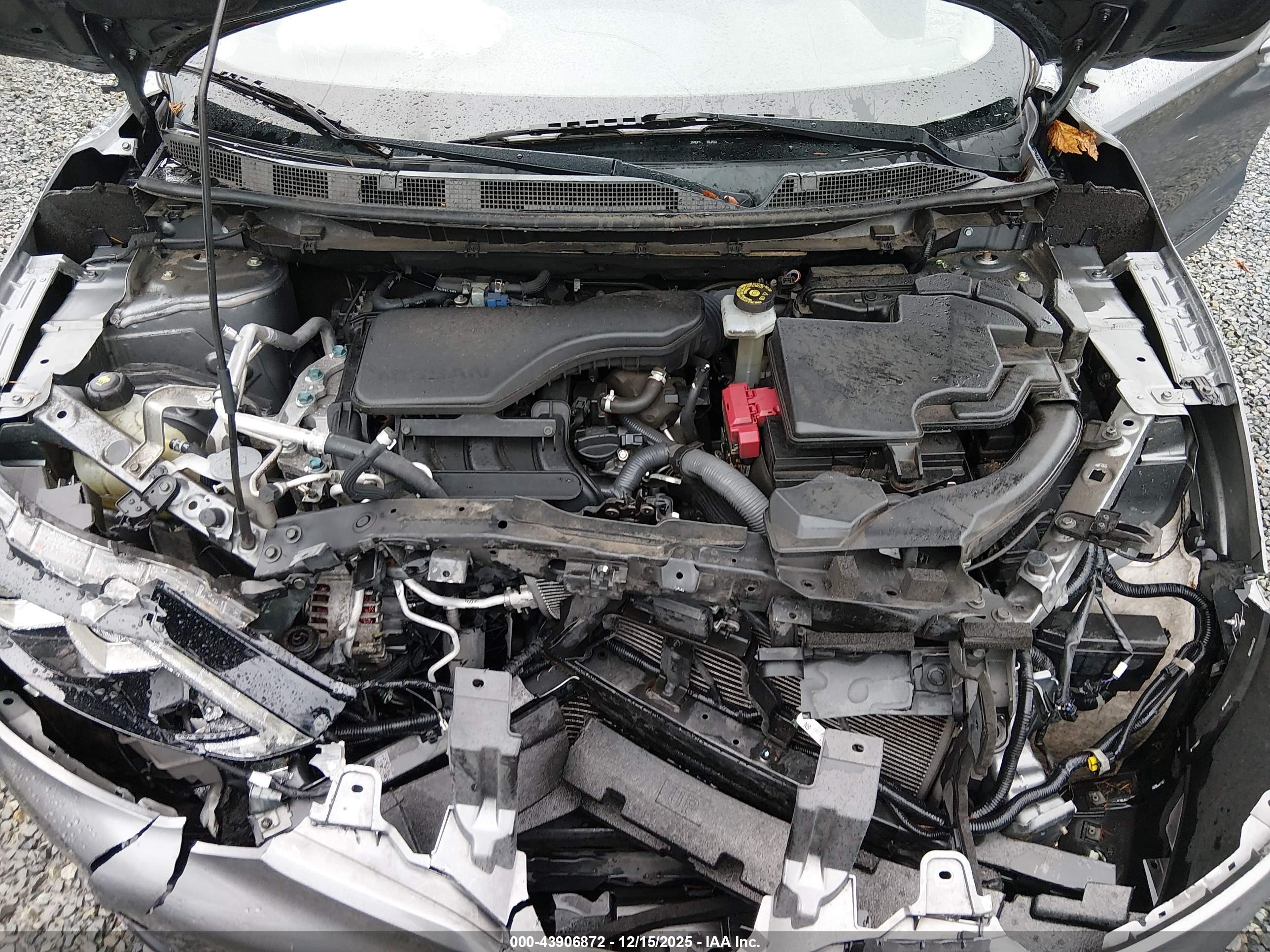 NISSAN ROGUE image 10
