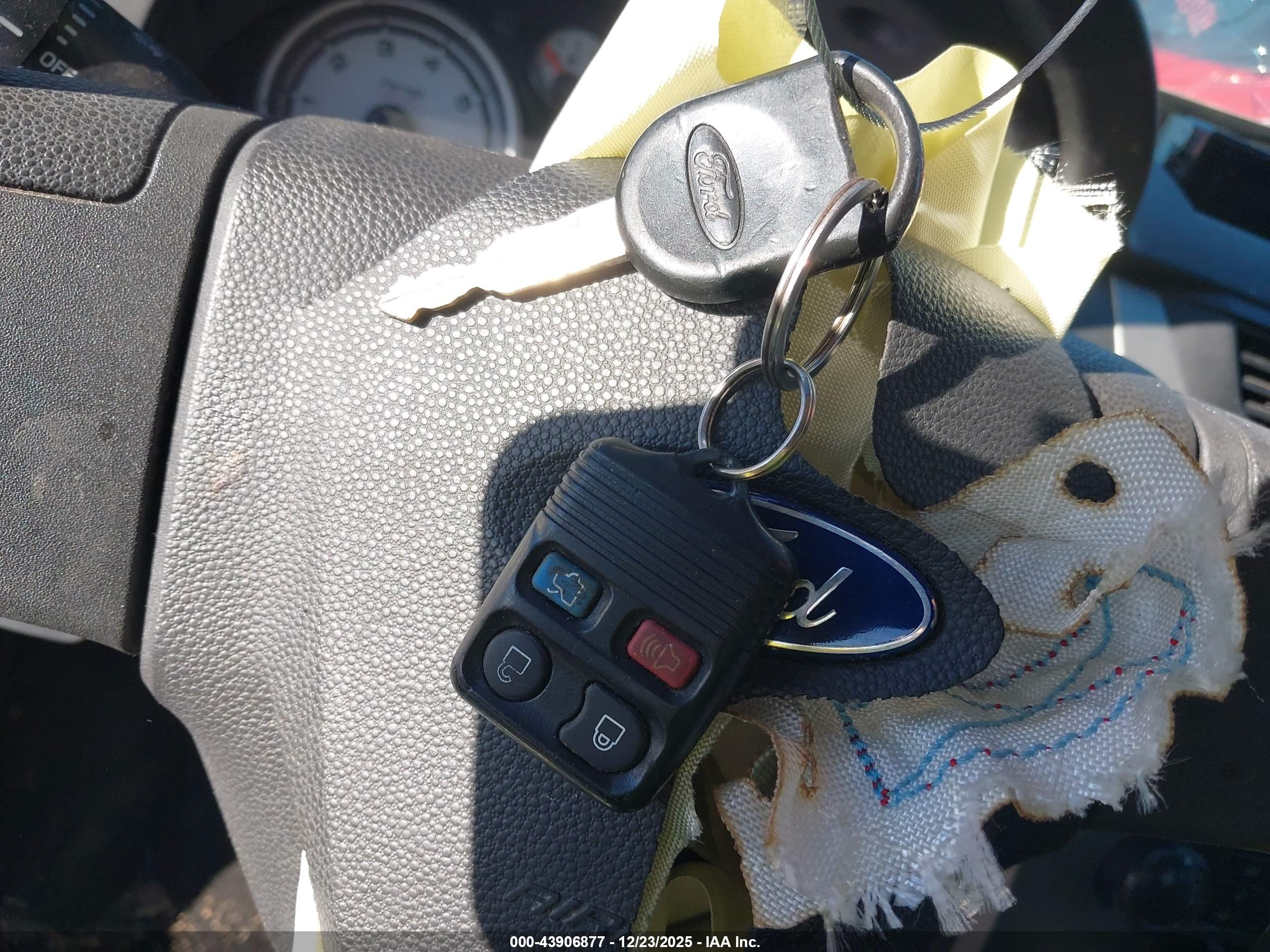 FORD FOCUS image 11