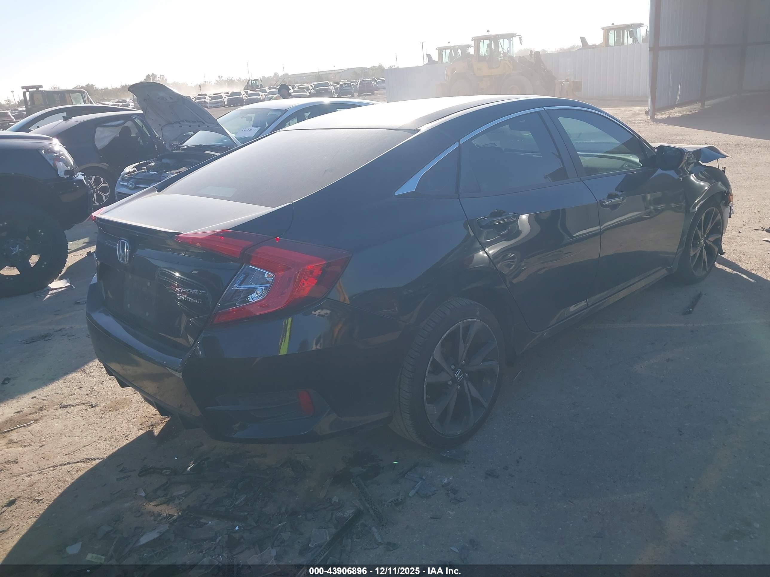 HONDA CIVIC image 4