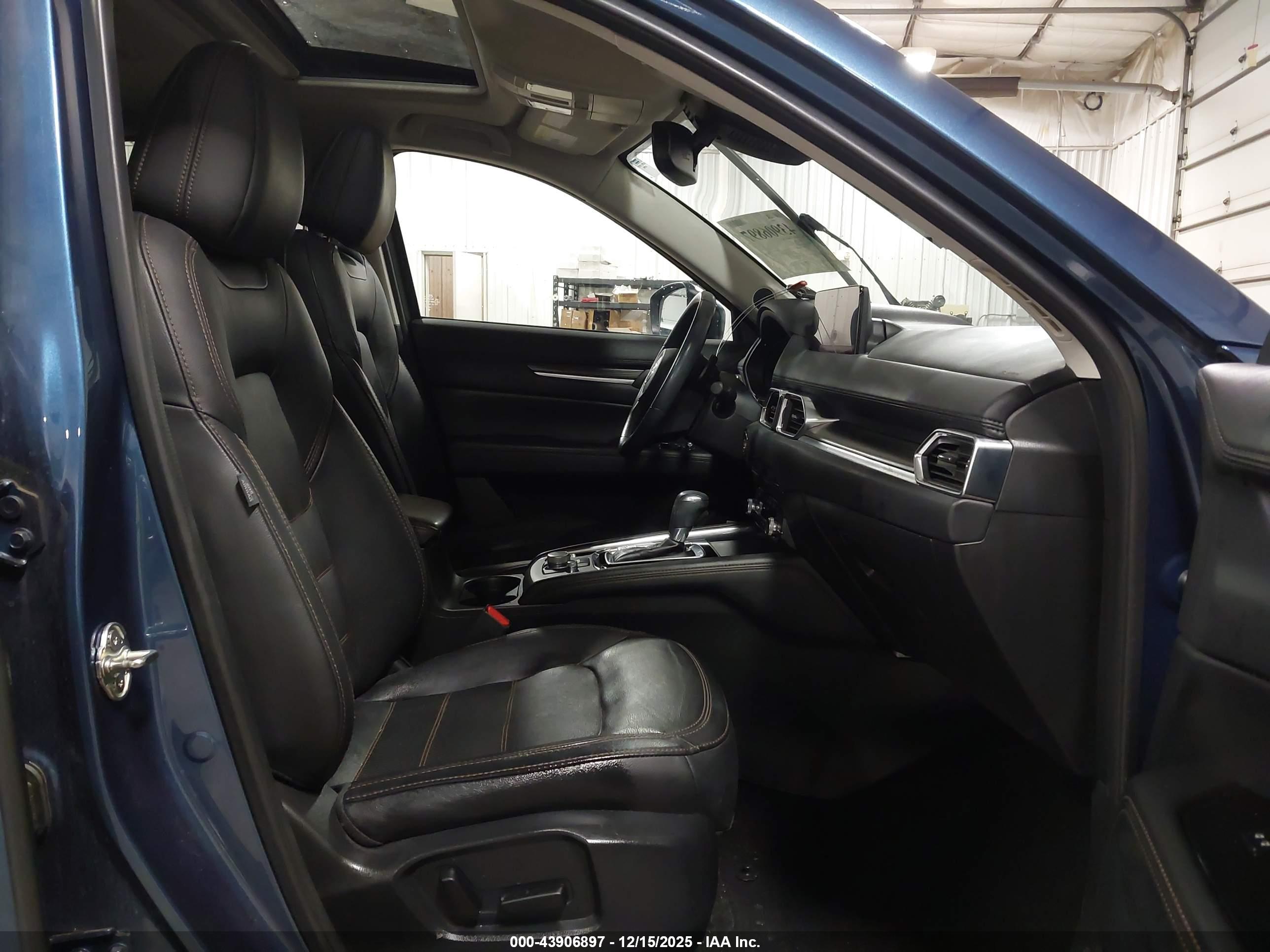 MAZDA CX-5 image 5