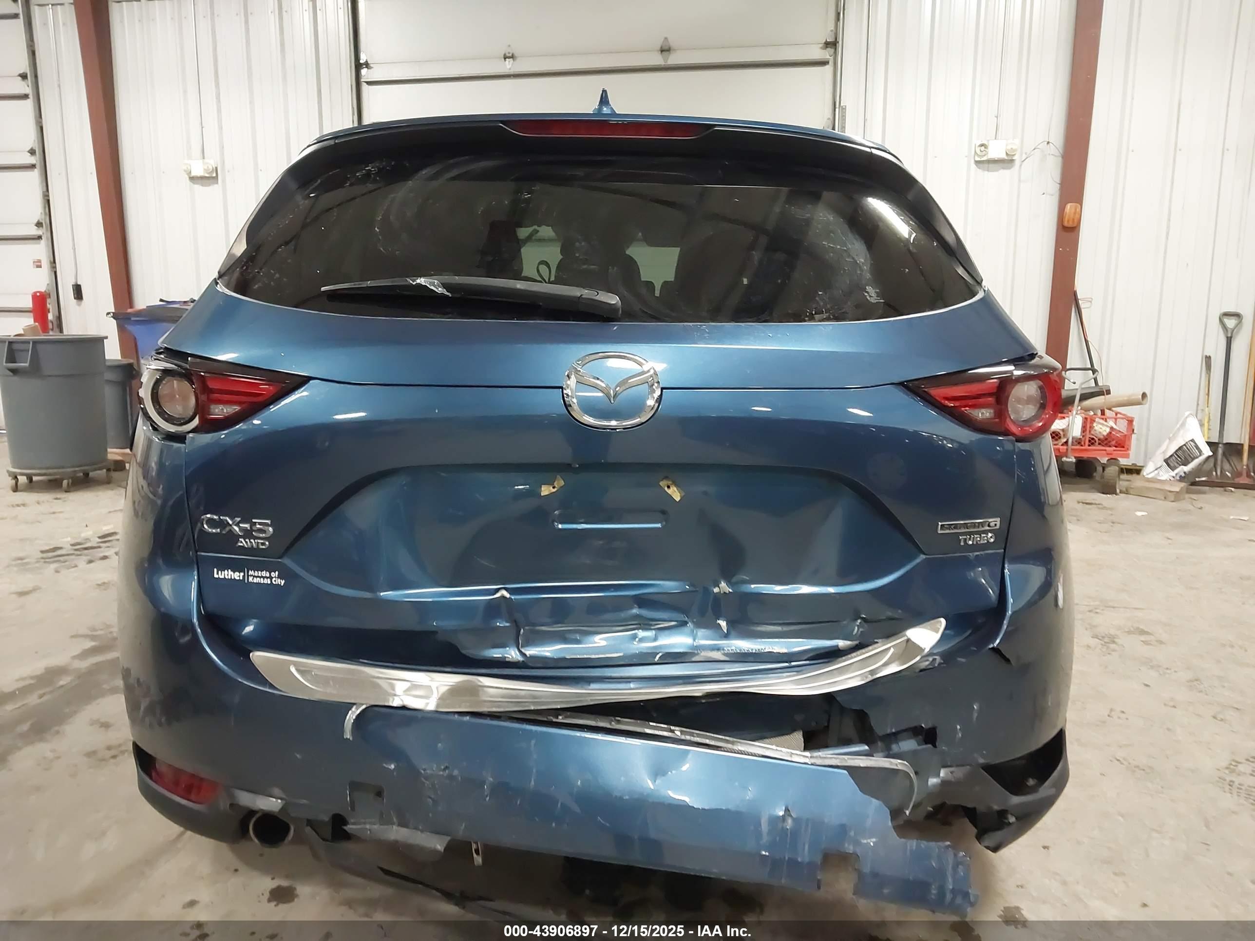 MAZDA CX-5 image 6