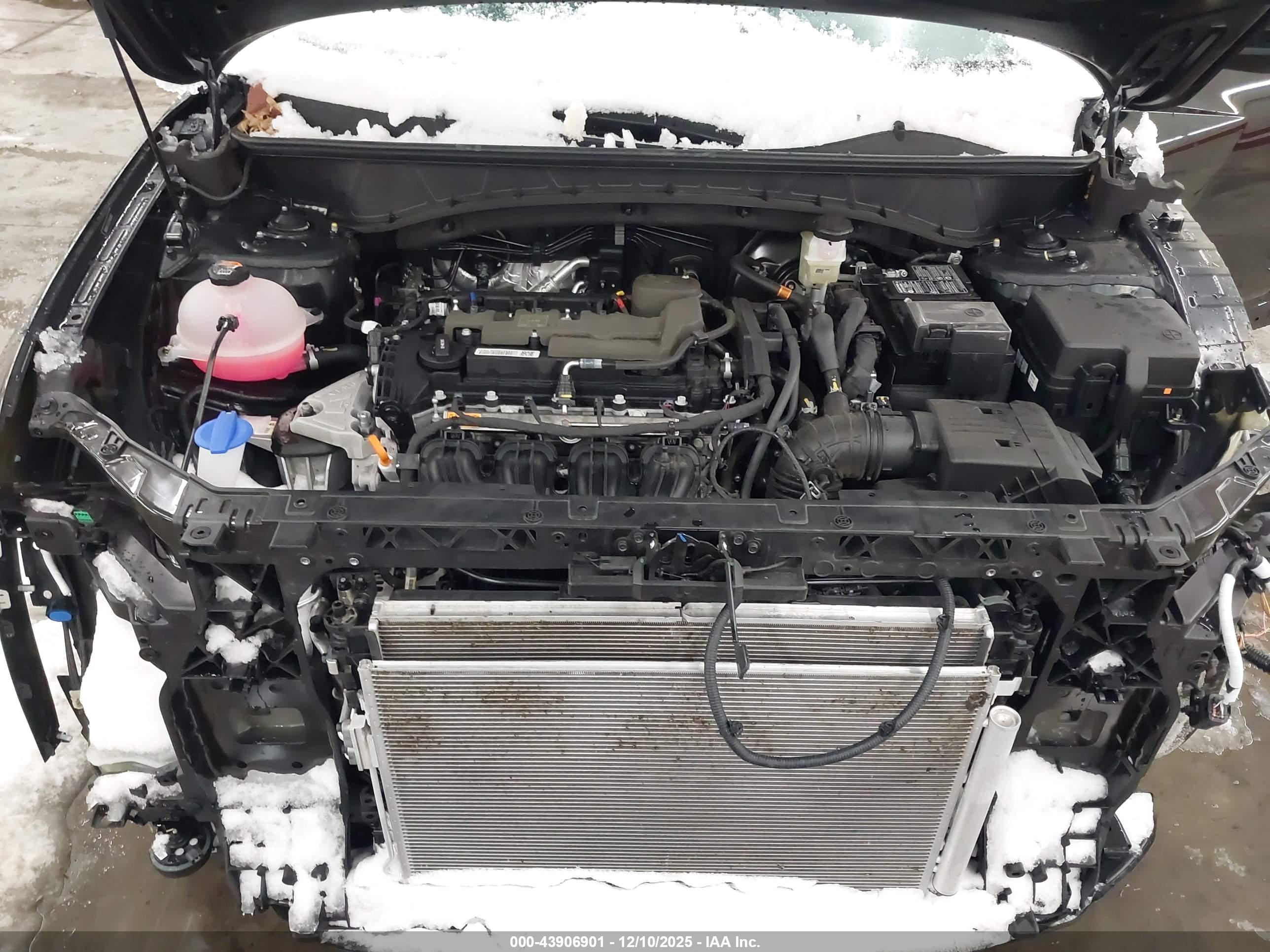 HYUNDAI TUCSON image 10