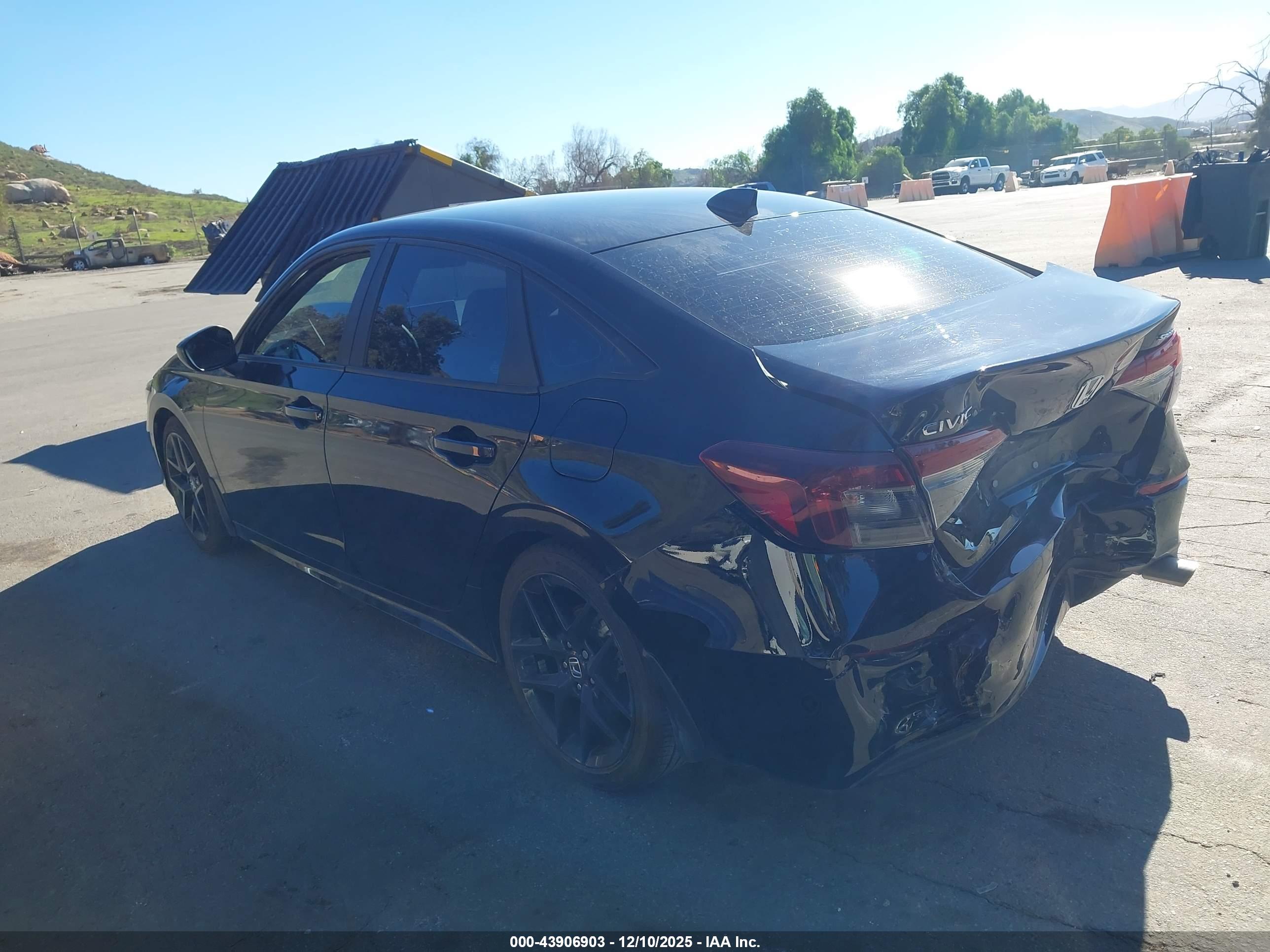 HONDA CIVIC image 3