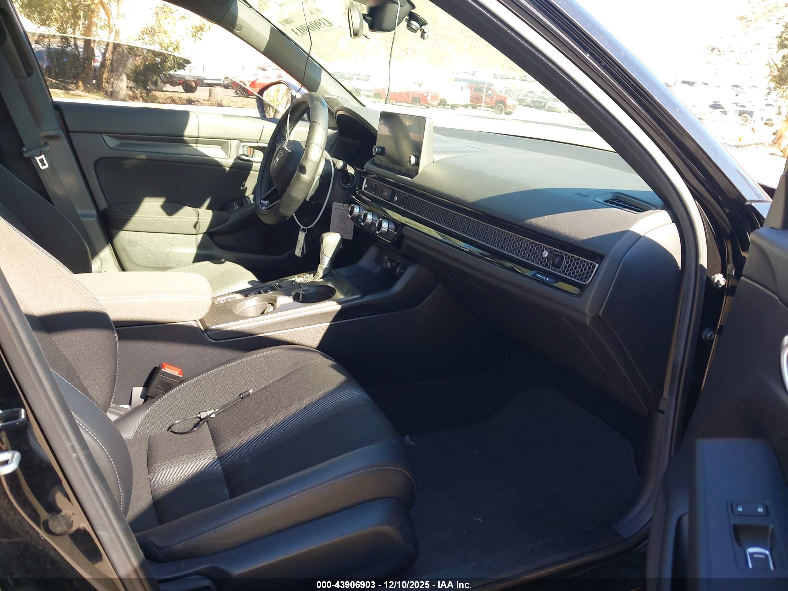 HONDA CIVIC image 5