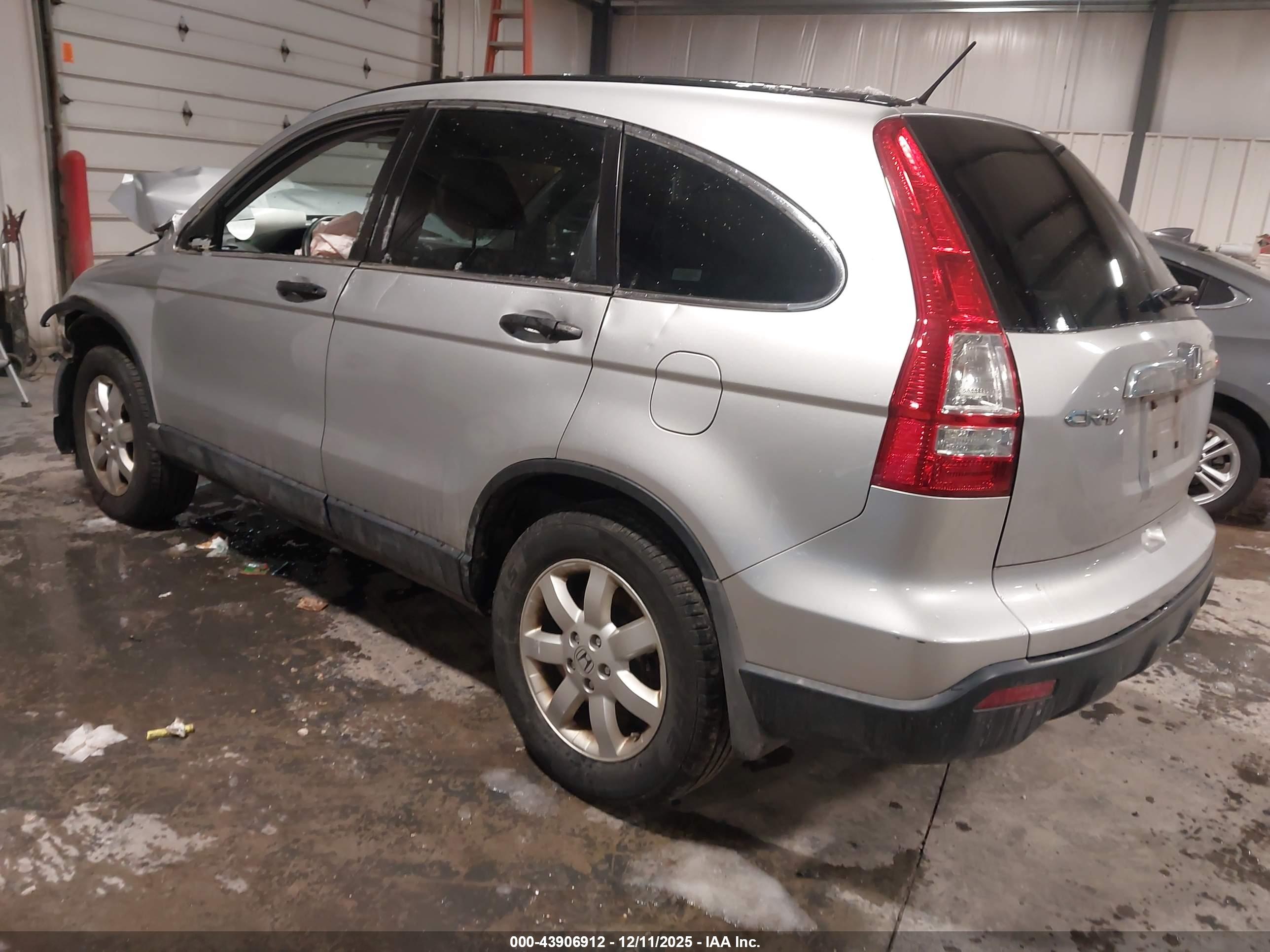 HONDA CR-V image 3