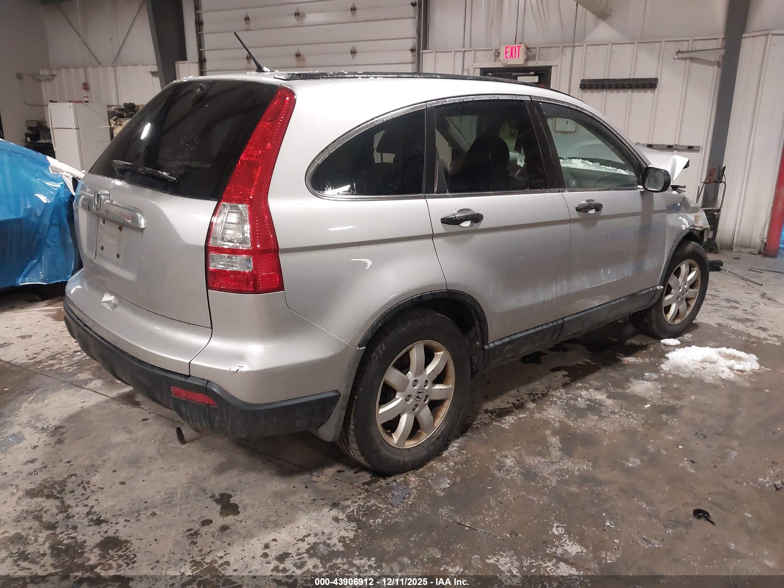 HONDA CR-V image 4