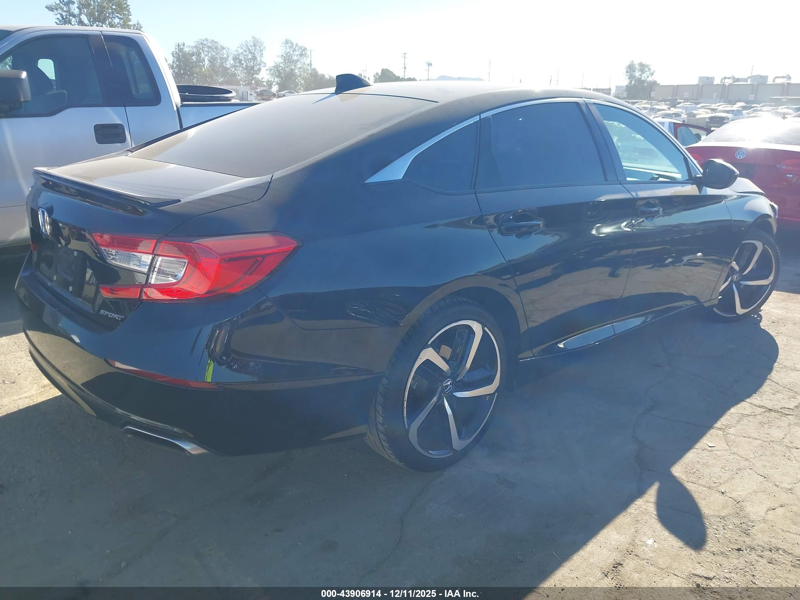 HONDA ACCORD image 4