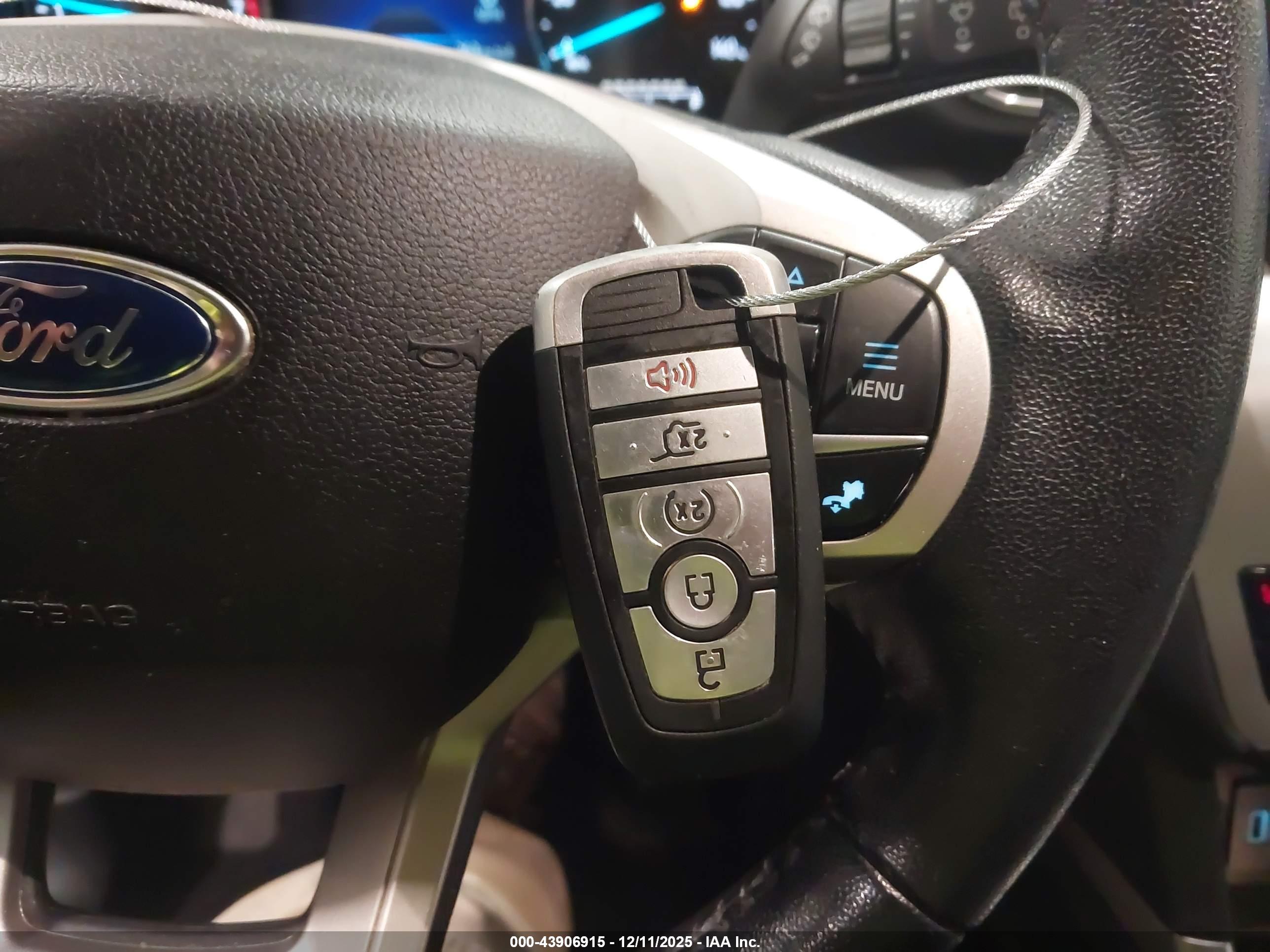 FORD EXPLORER image 11