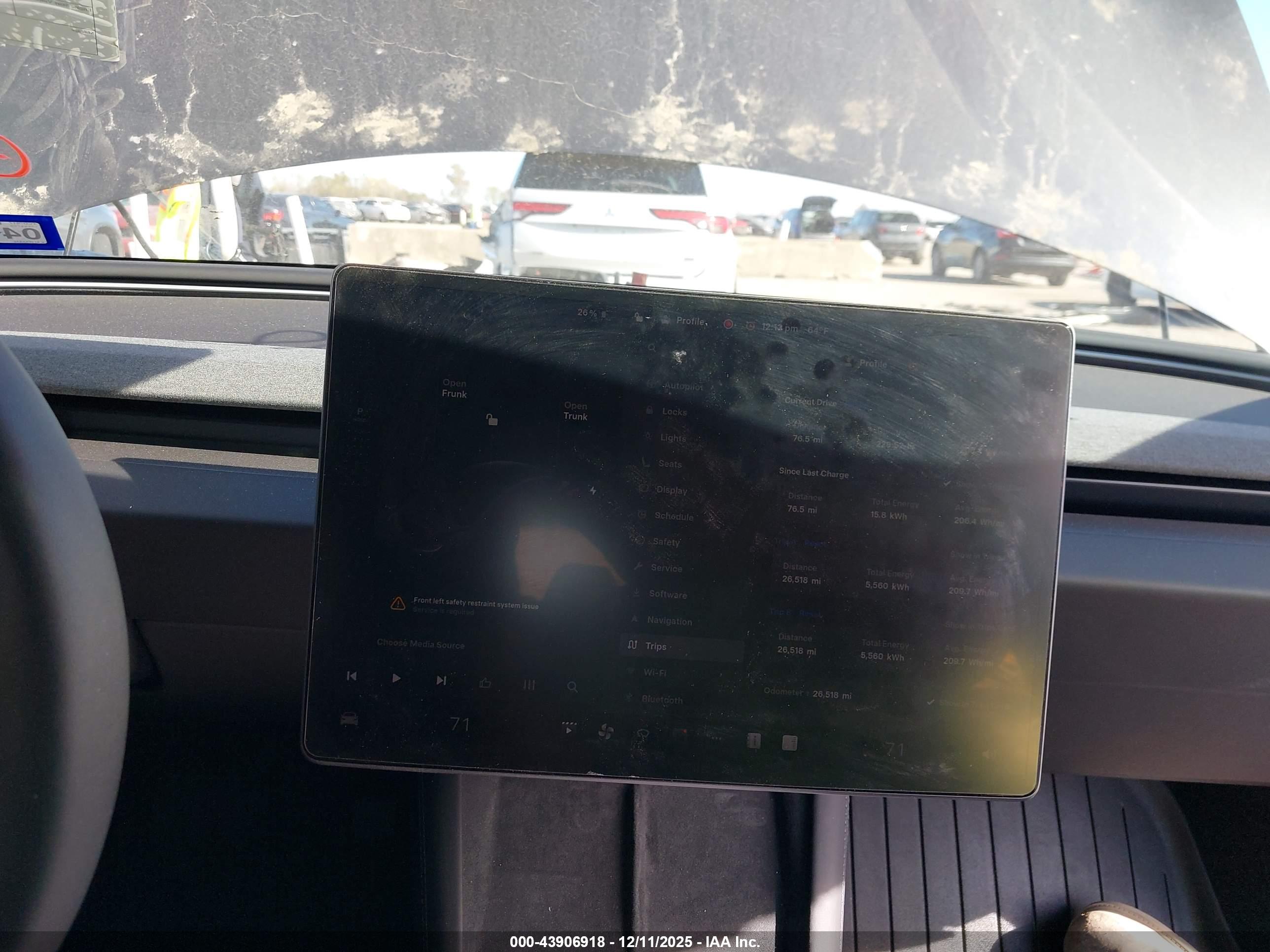 TESLA MODEL image 7