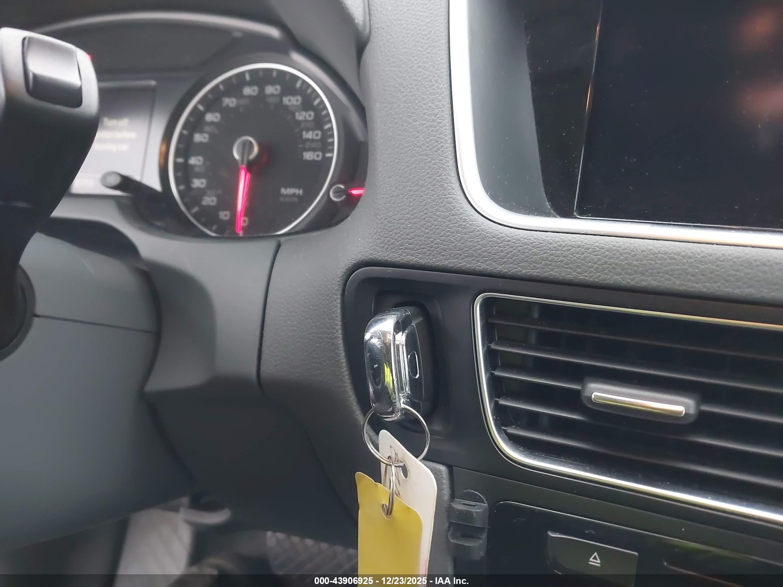 AUDI Q5 image 11