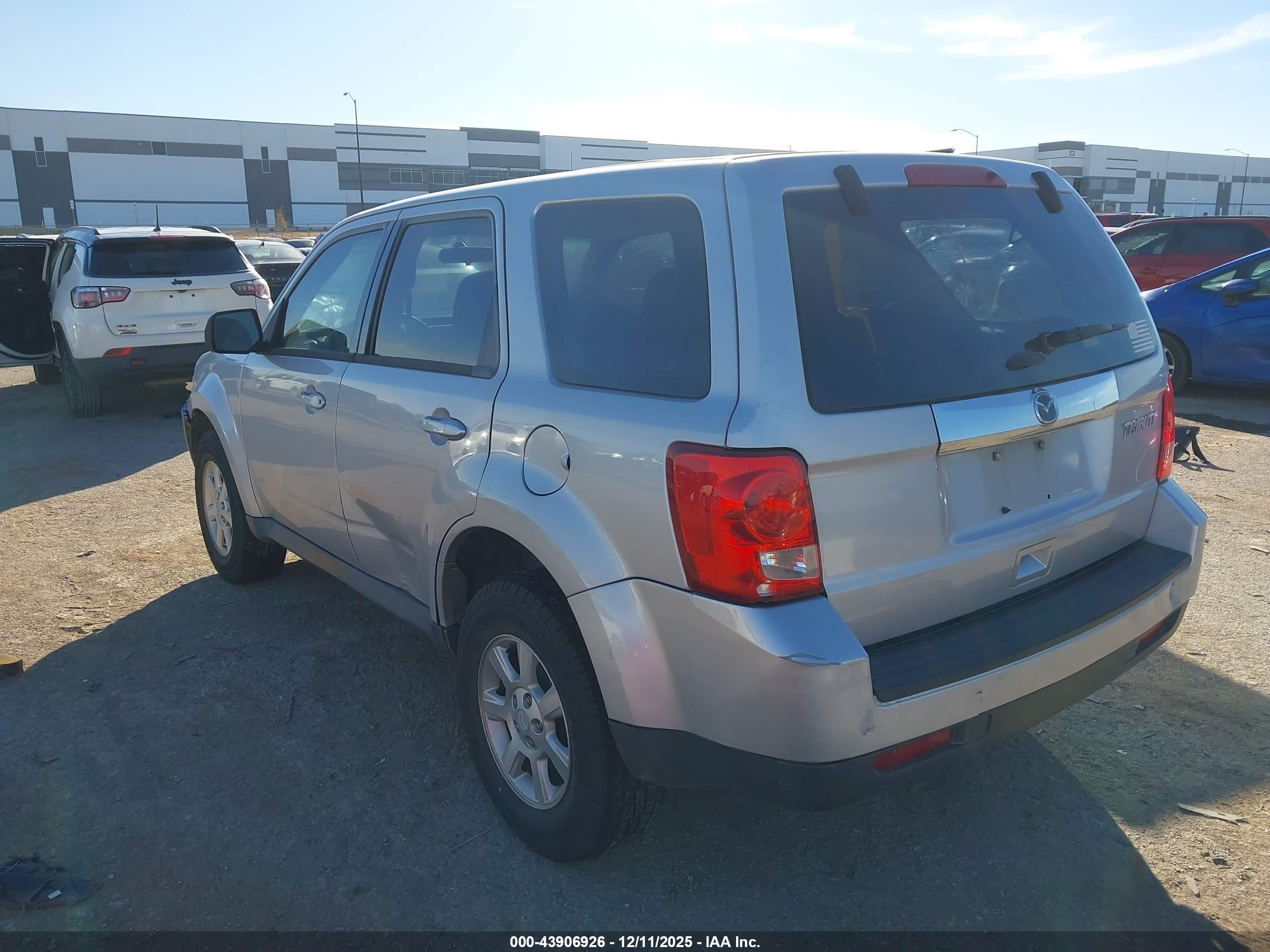 MAZDA TRIBUTE image 3