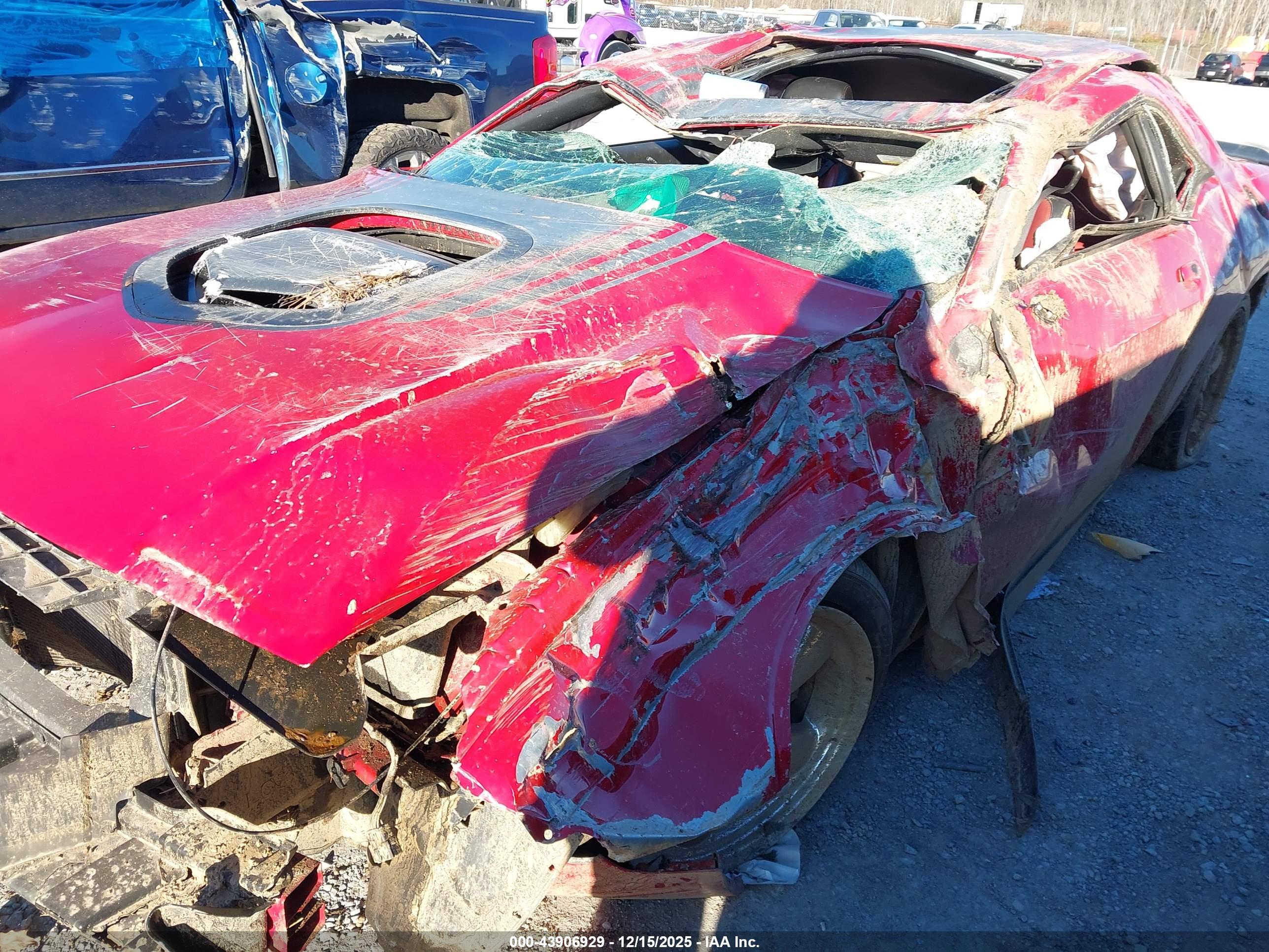 DODGE CHALLENGER image 6