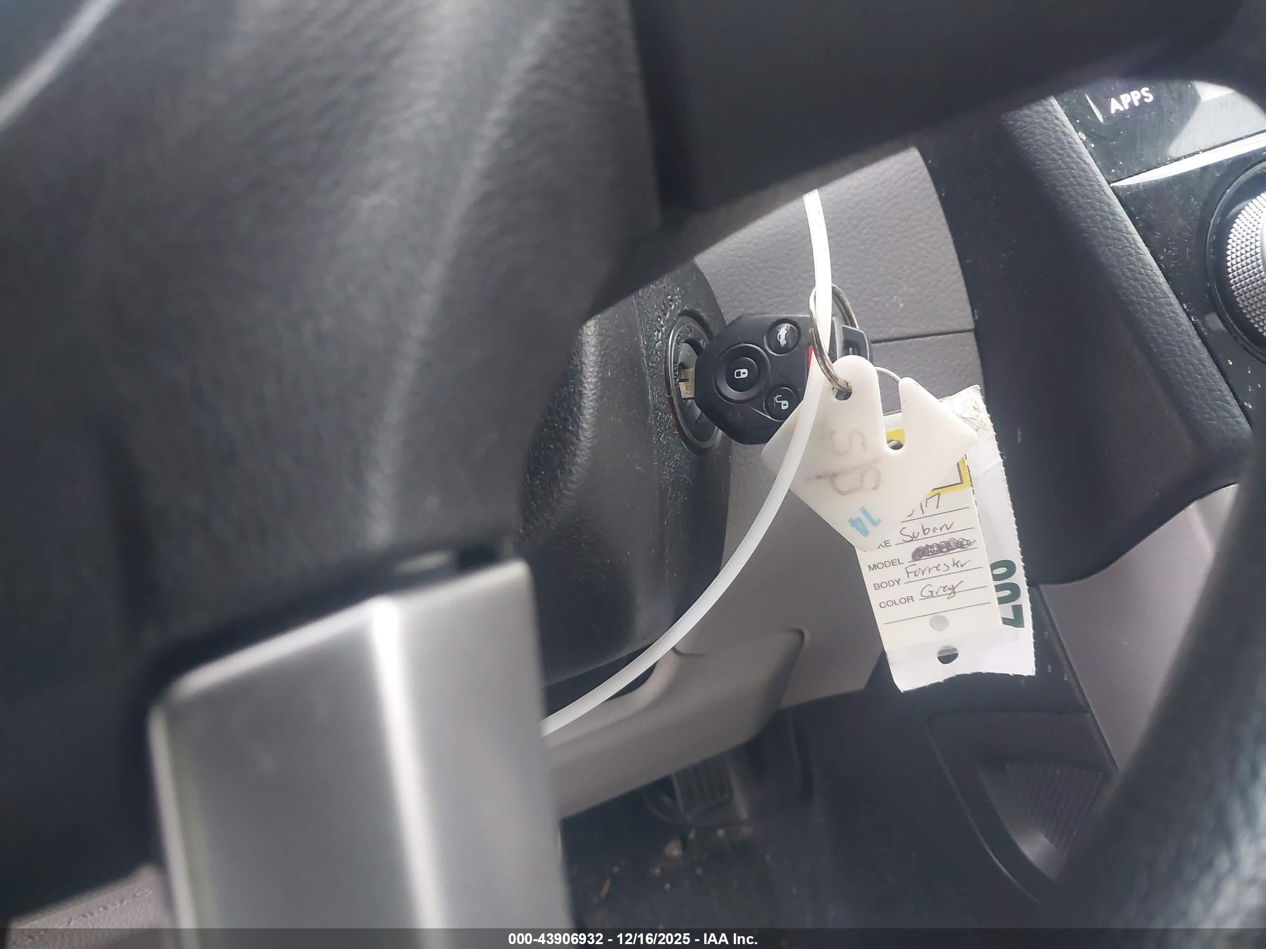 SUBARU FORESTER image 11