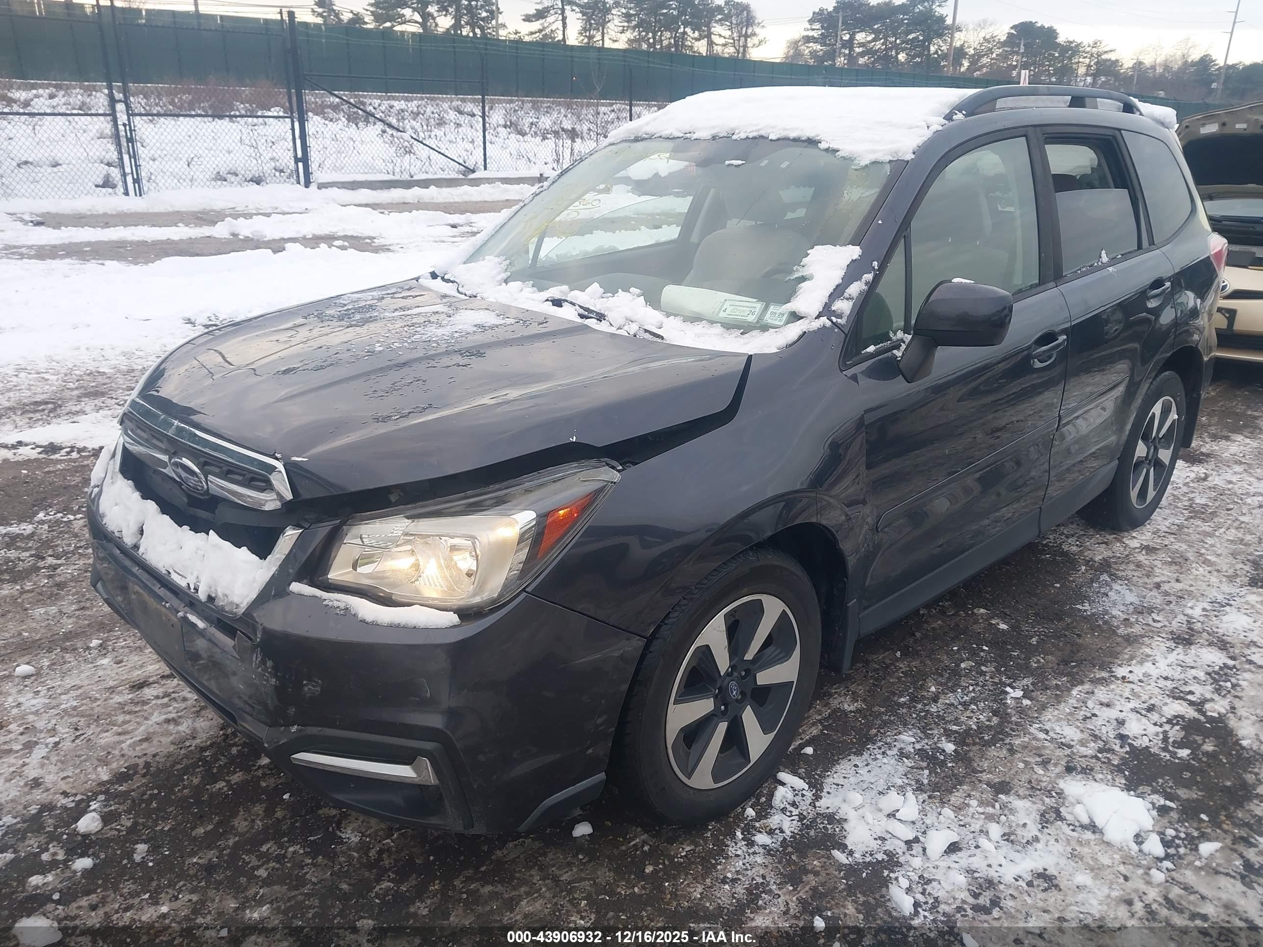 SUBARU FORESTER image 2