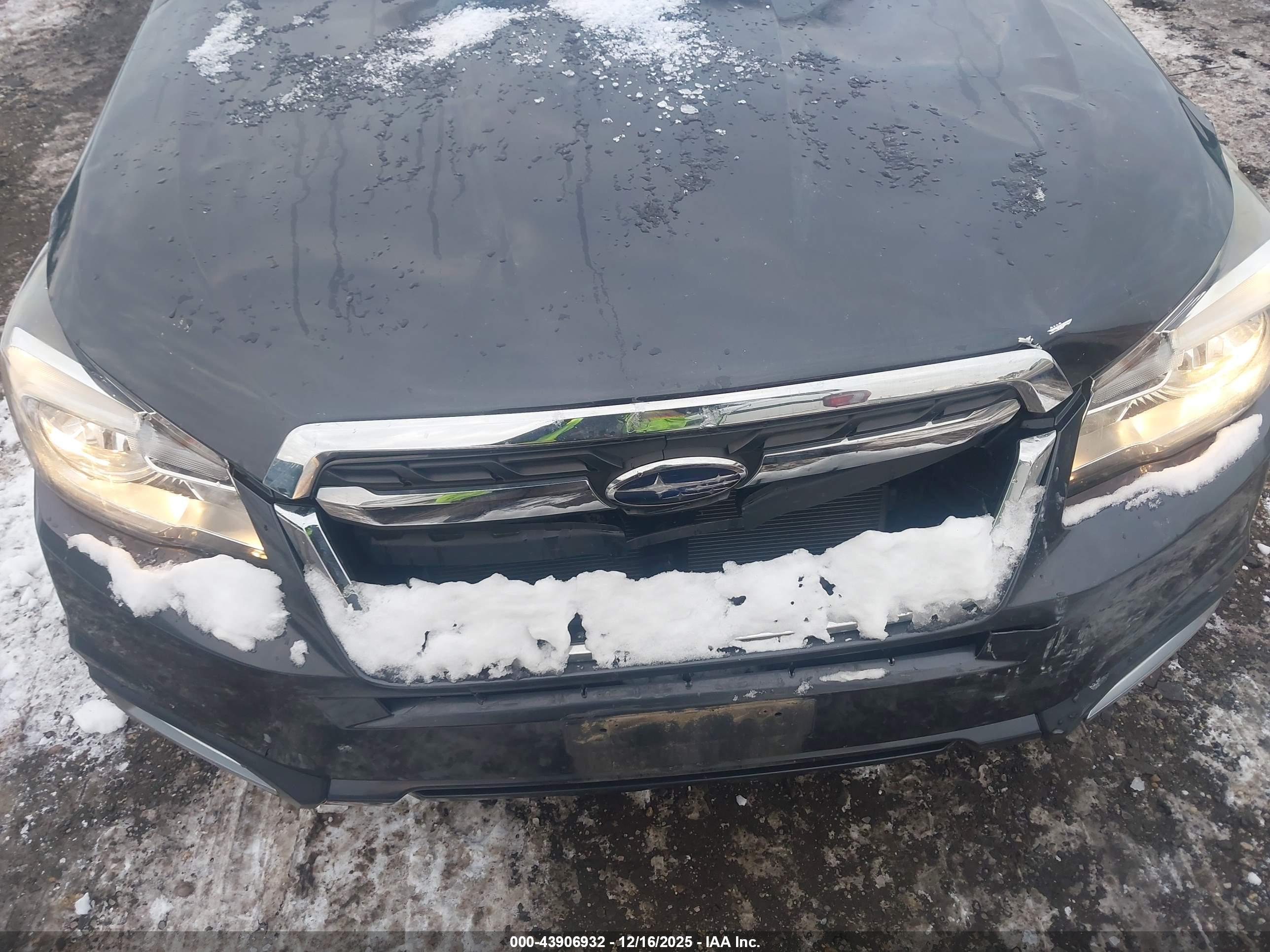 SUBARU FORESTER image 6