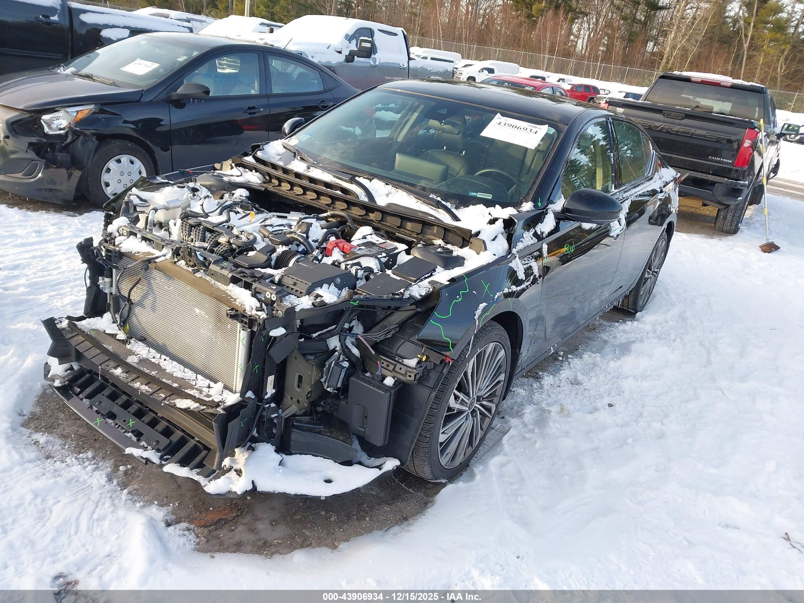 NISSAN ALTIMA image 2
