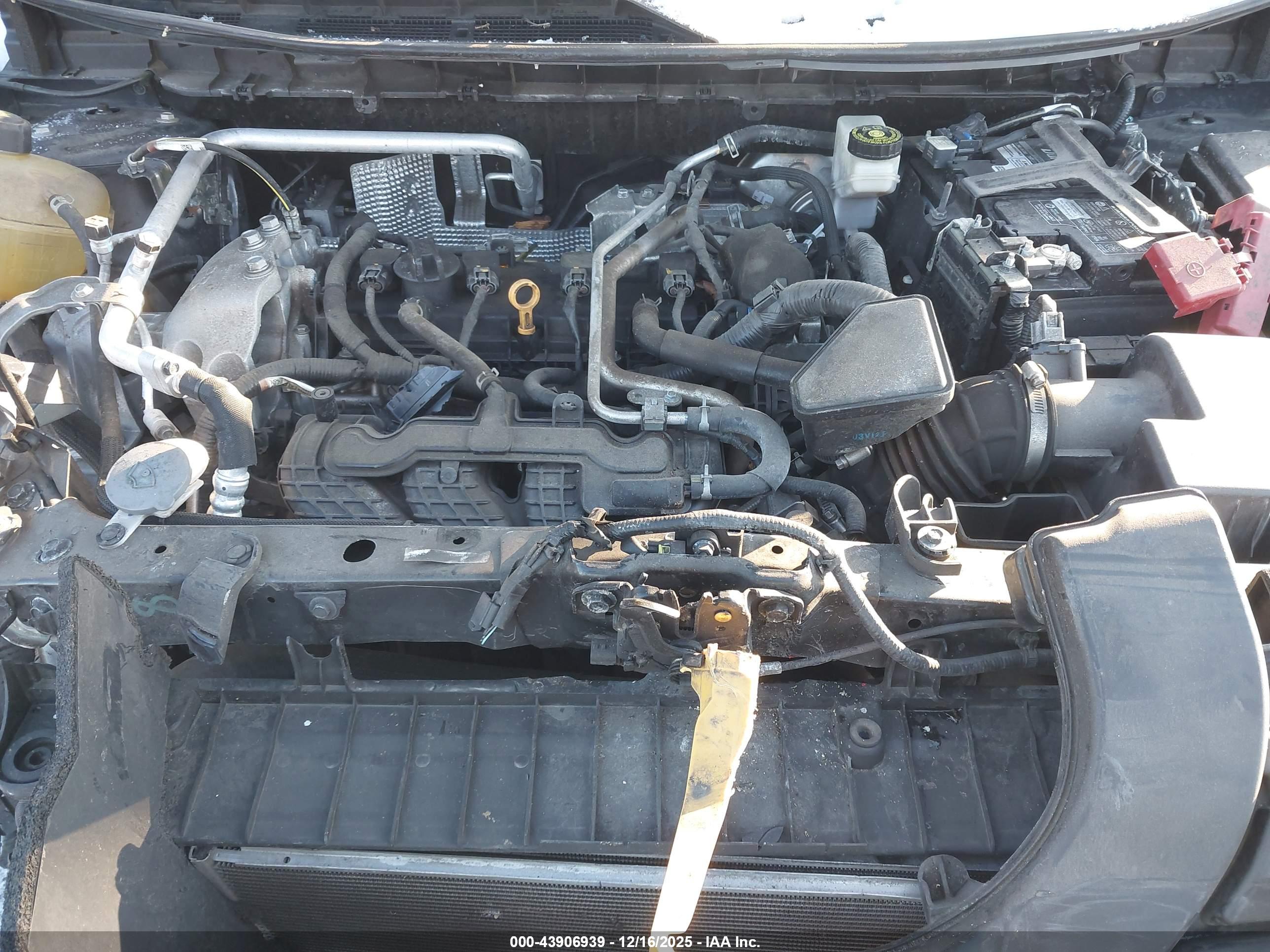 NISSAN ROGUE image 10