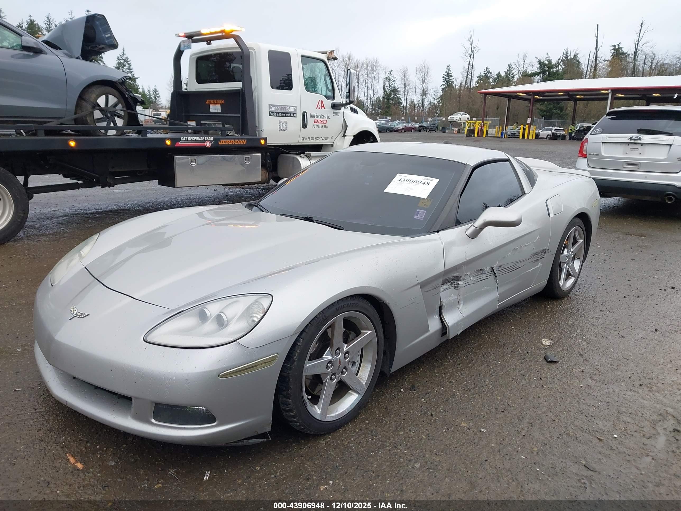 CHEVROLET CORVETTE image 6